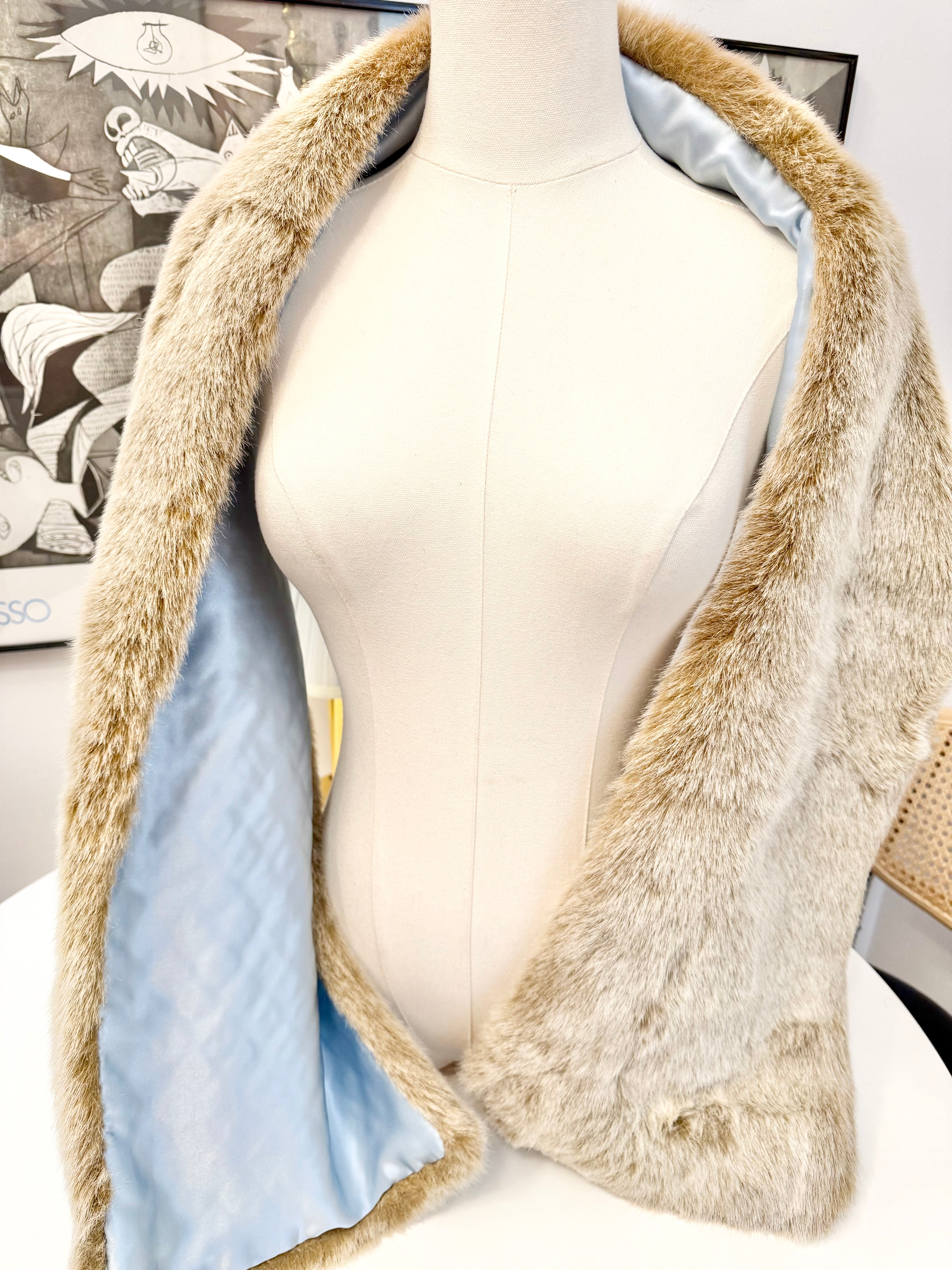 The most divine faux fur opera shawl.... so classy