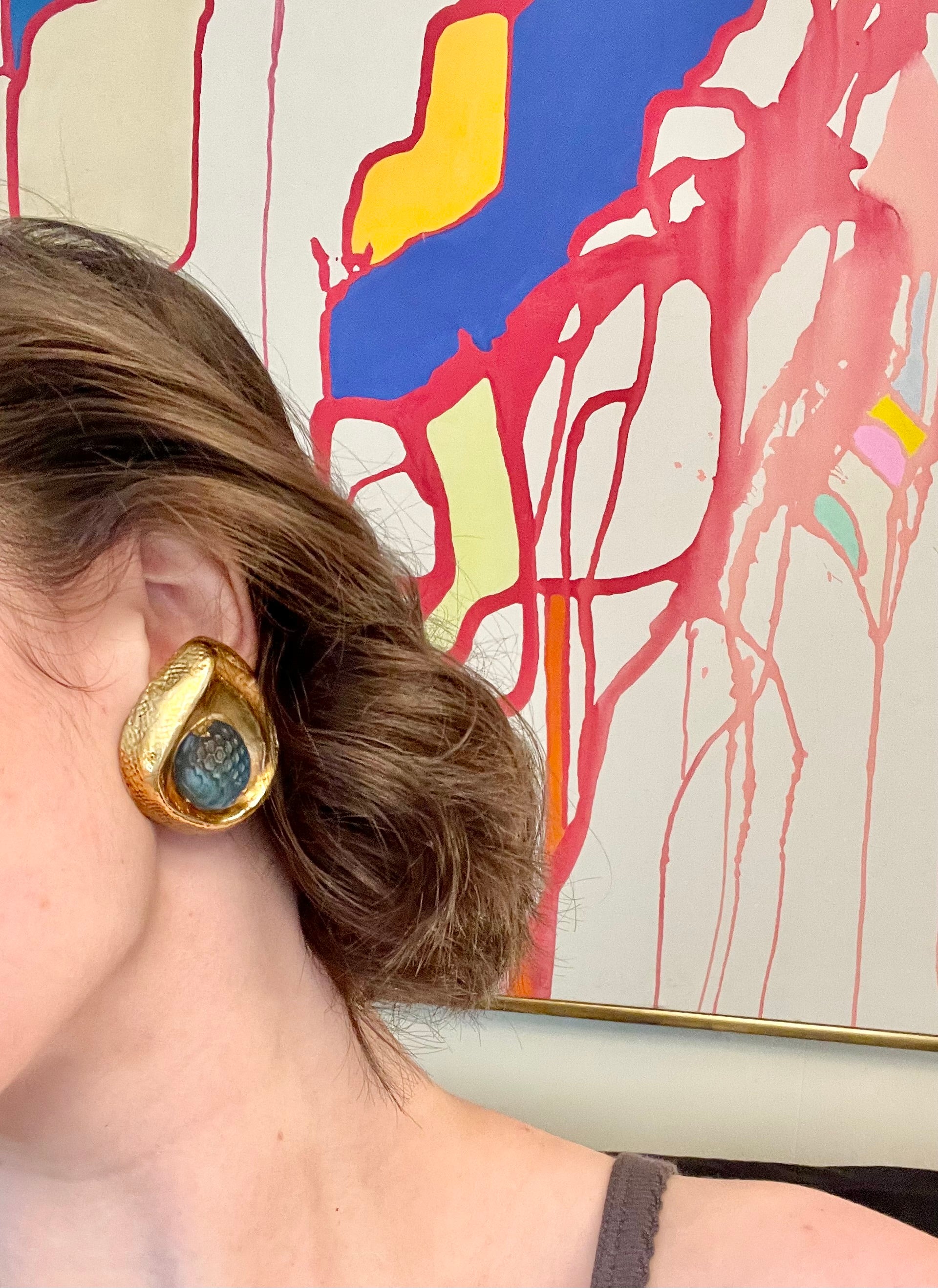 The most glamorous earrings.... so divine