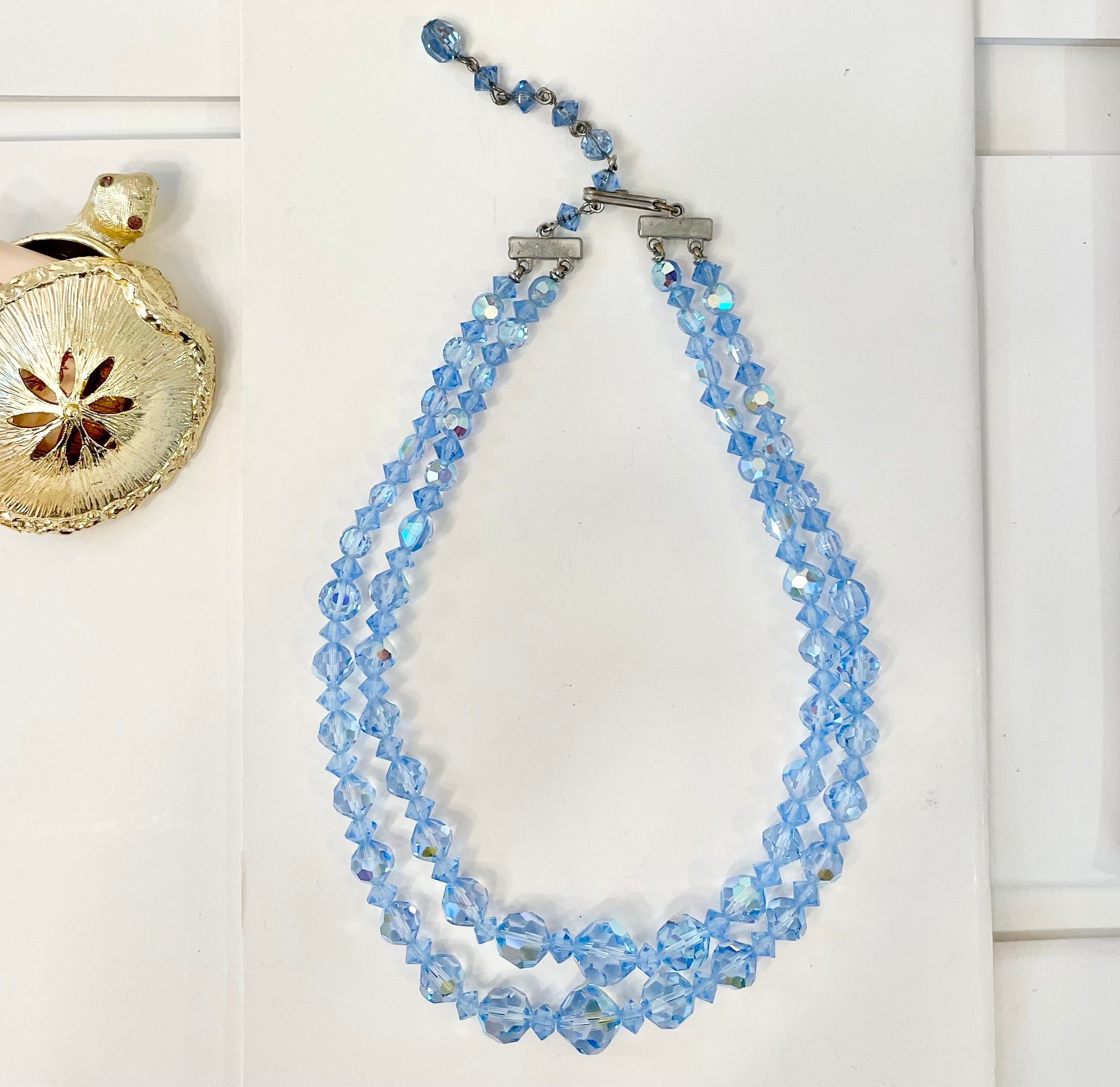 Vintage stunning Austrian crystal feminine blue necklace... so divine