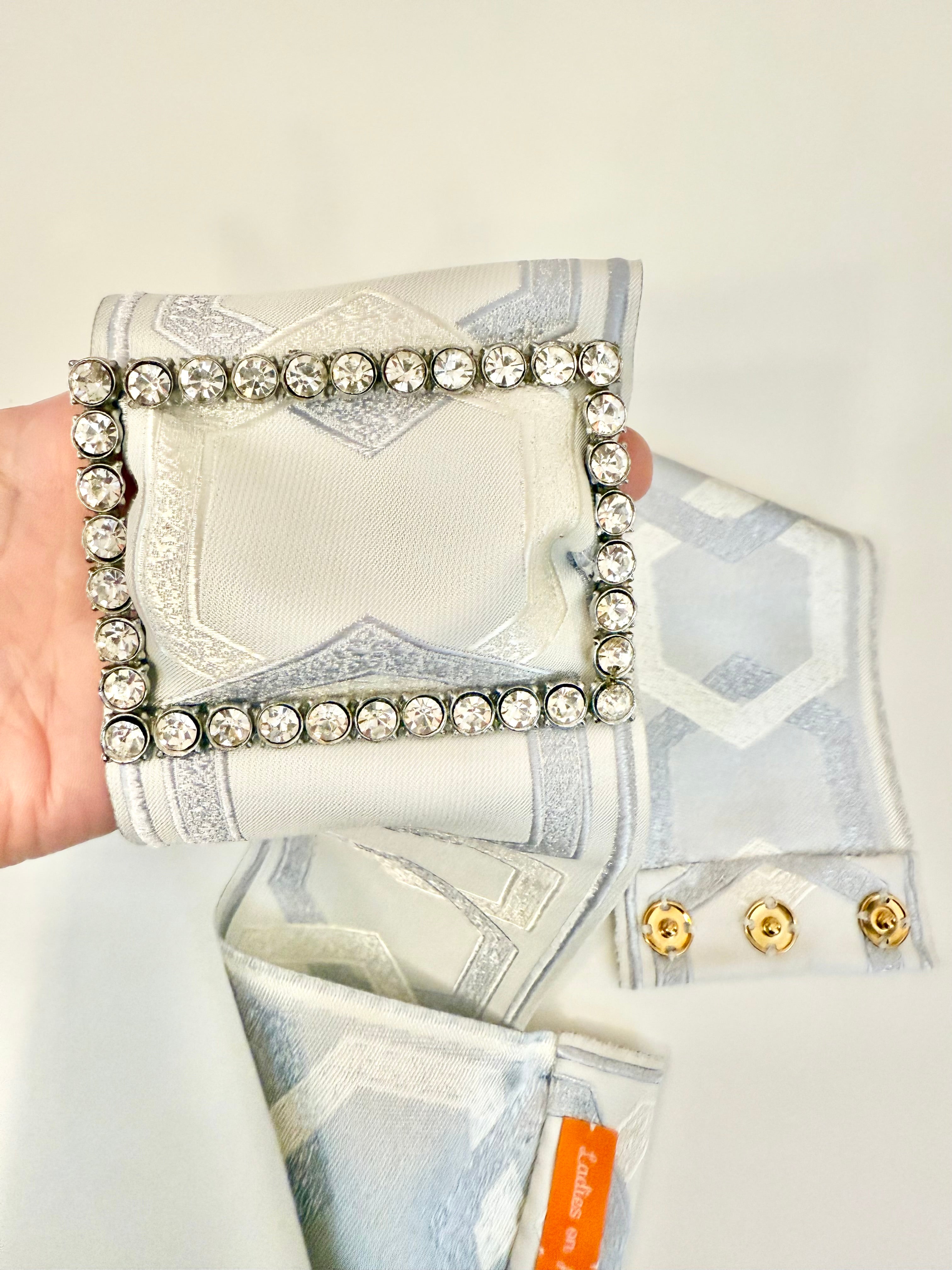 The most feminine, and elegant dress belt... so divine