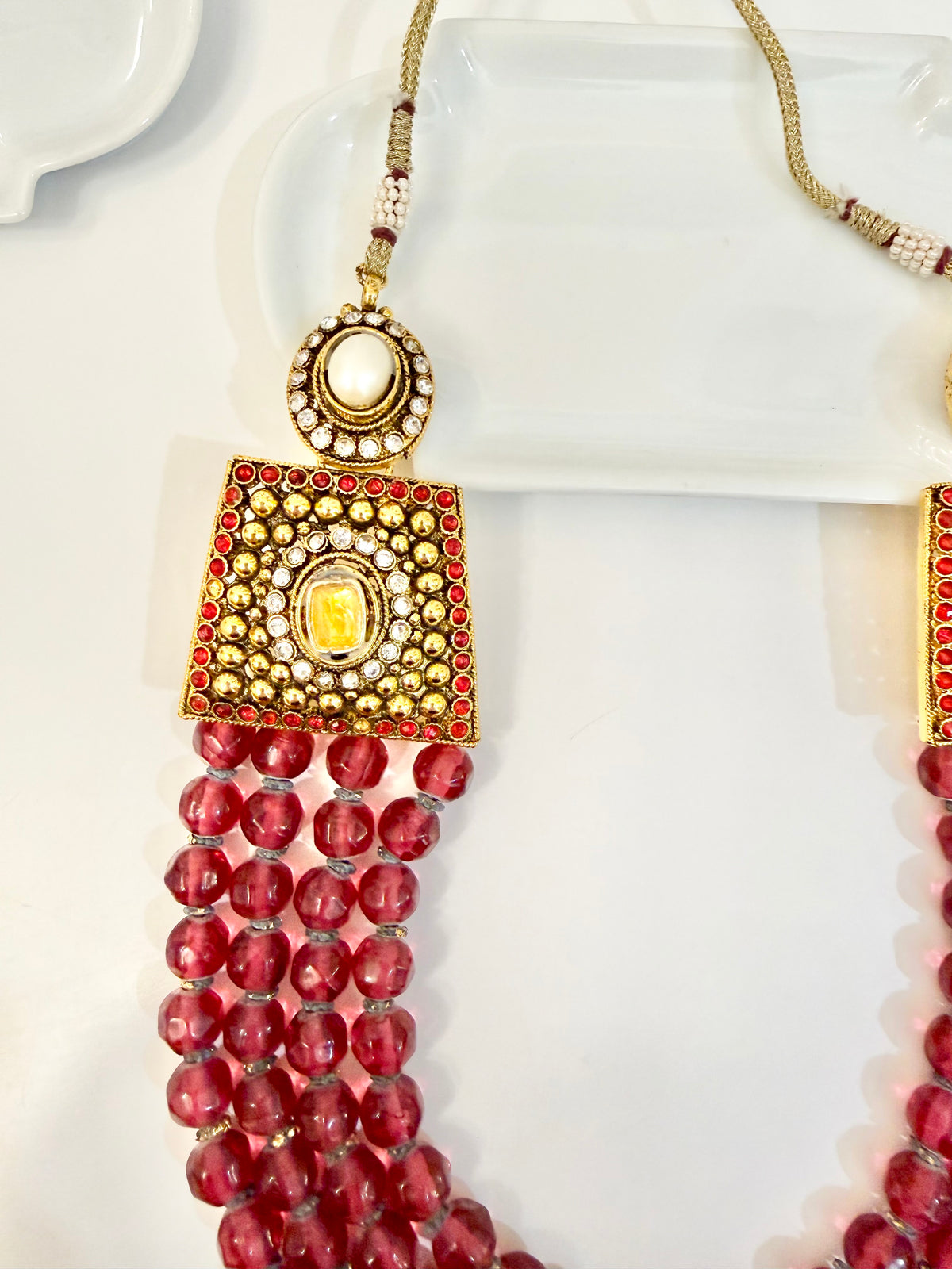 The most lovely garnet glass beaded indian necklace... so chic