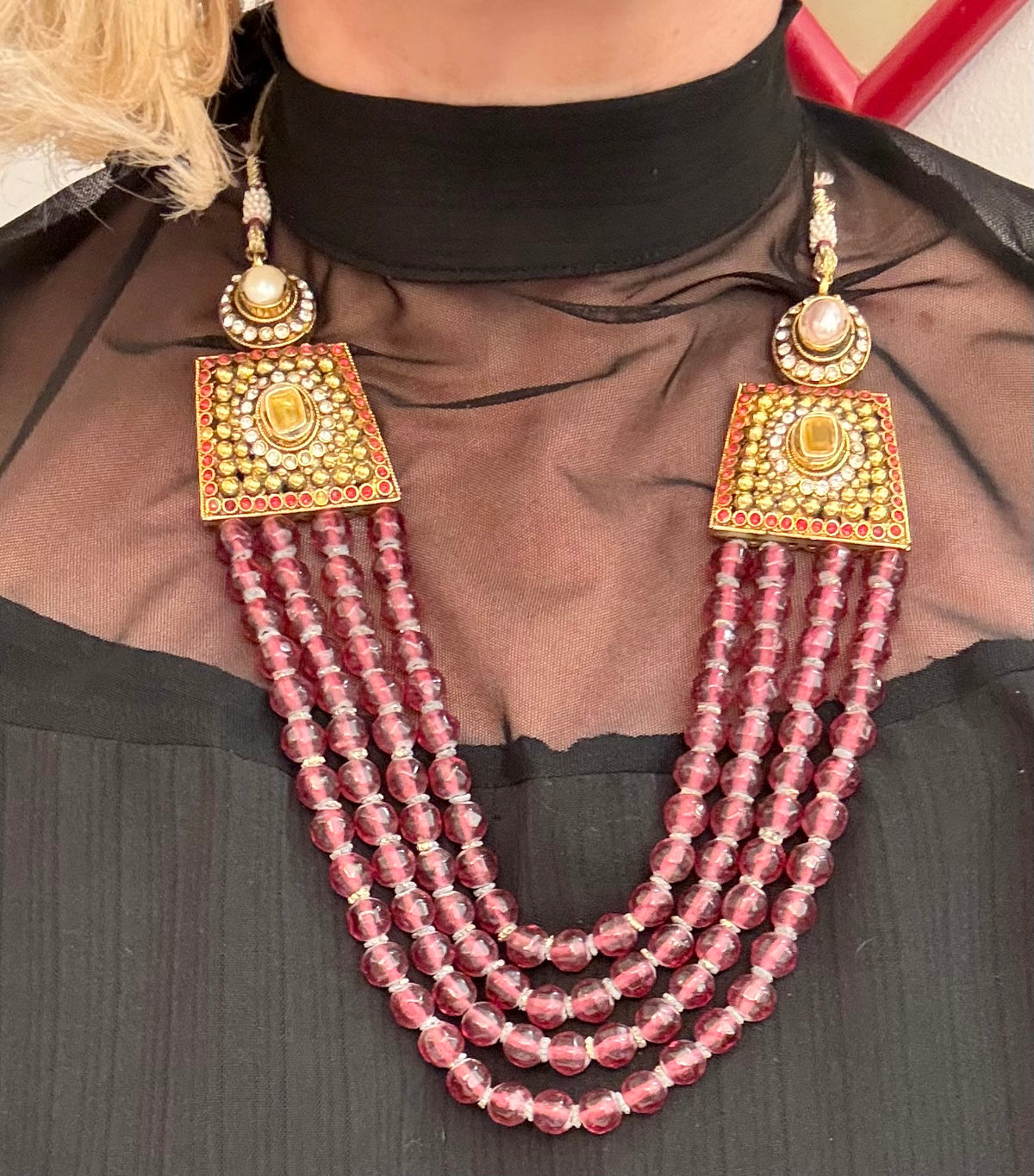 The most lovely garnet glass beaded indian necklace... so chic