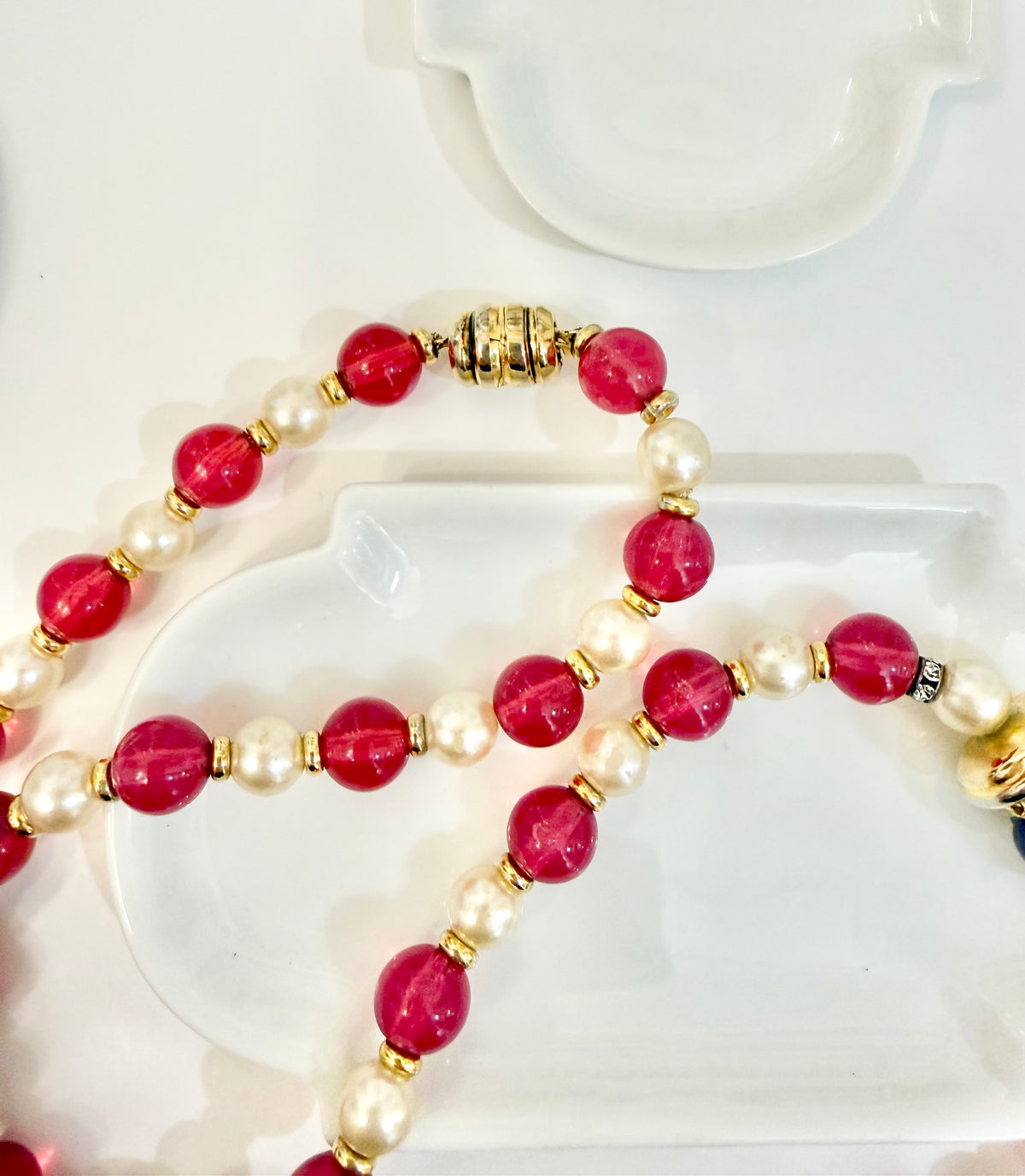 The prettiest deep faux ruby glass beaded necklace ..... a perfect layering piece