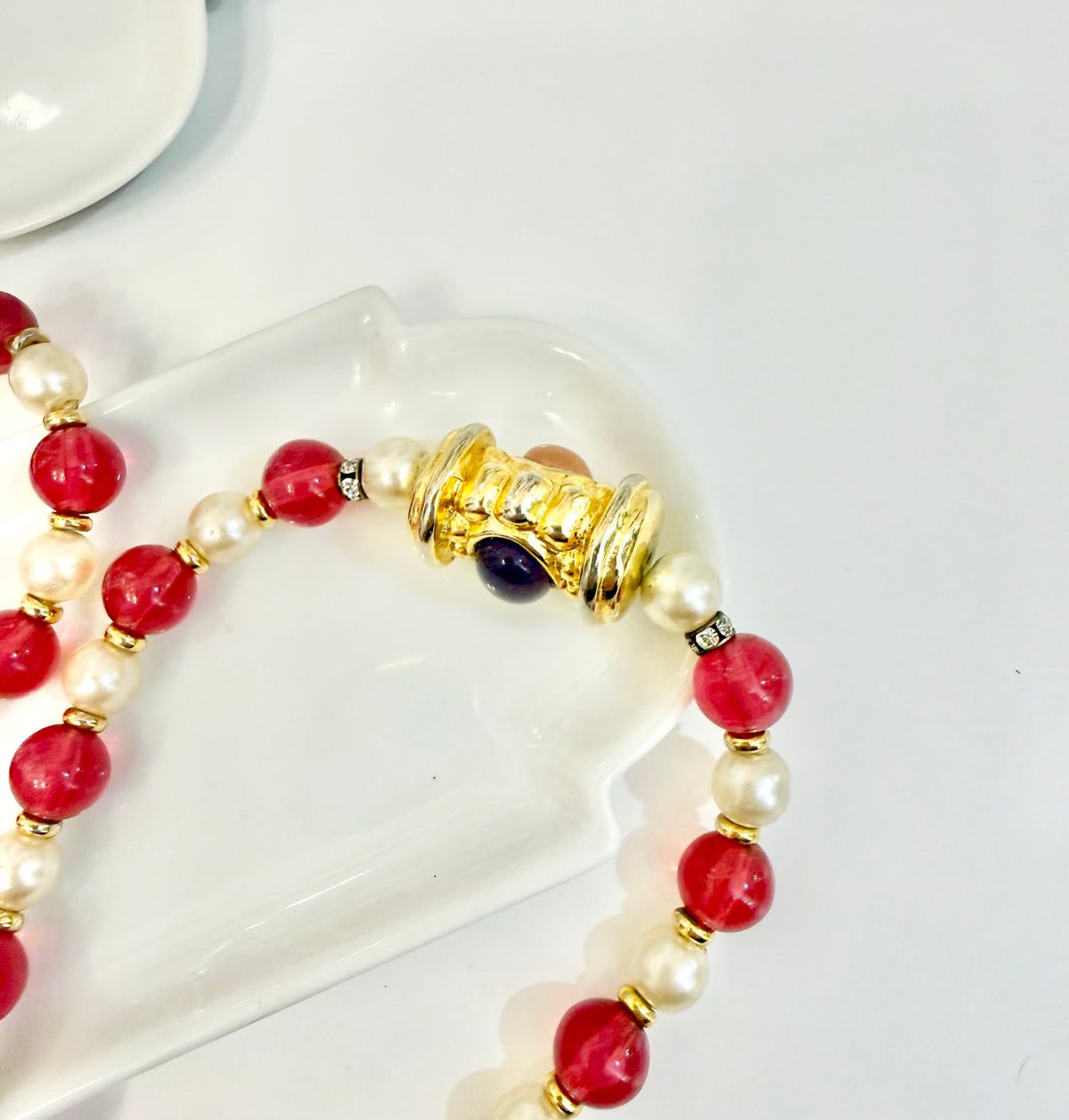 The prettiest deep faux ruby glass beaded necklace ..... a perfect layering piece
