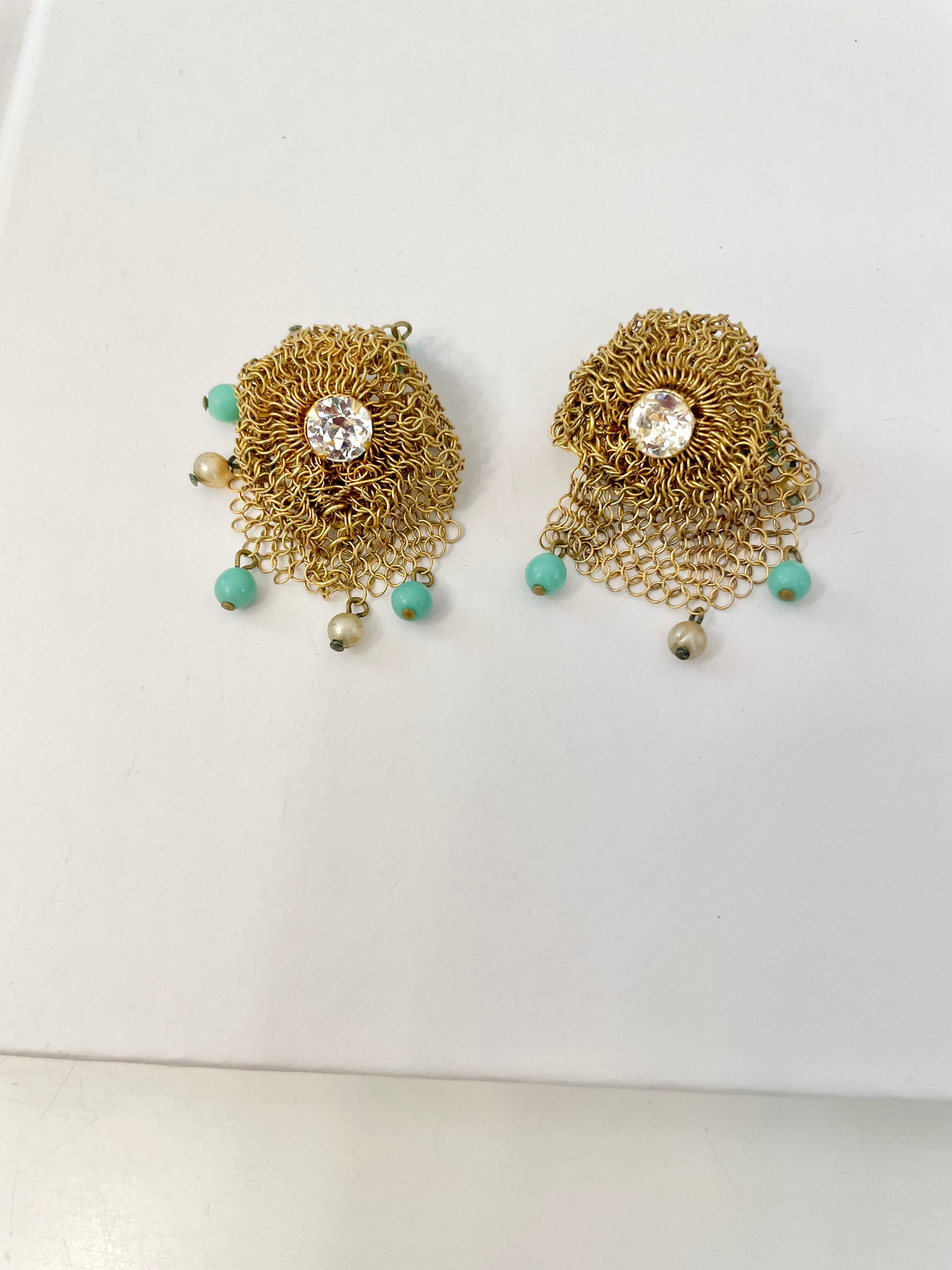 Stunning 1950's rare gold mesh divine clip earrings.... so lovely