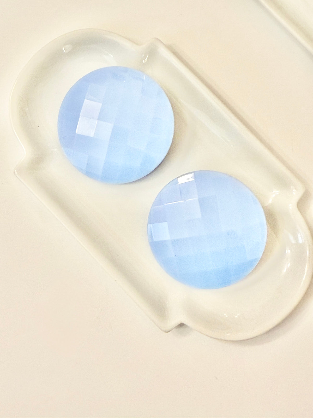 The most fabulous perwinkle faceted glass button earrings.... oh the color!