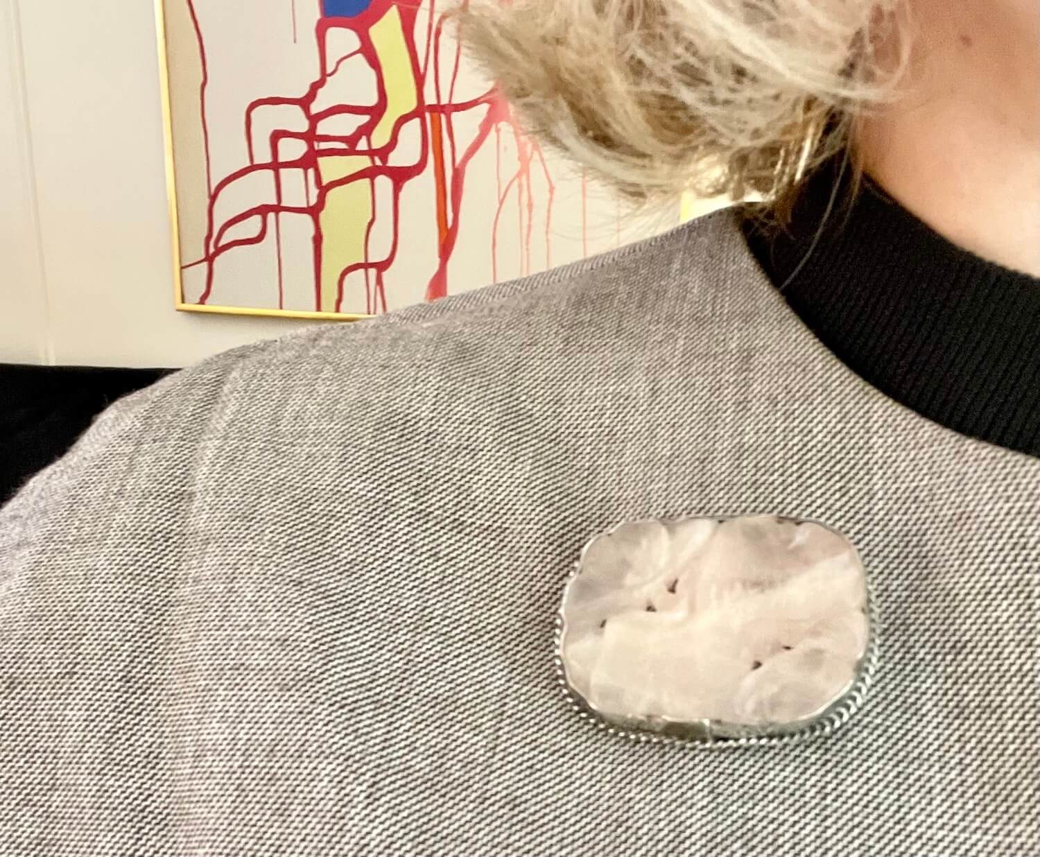 Vintage carved genuine rose quartz brooch