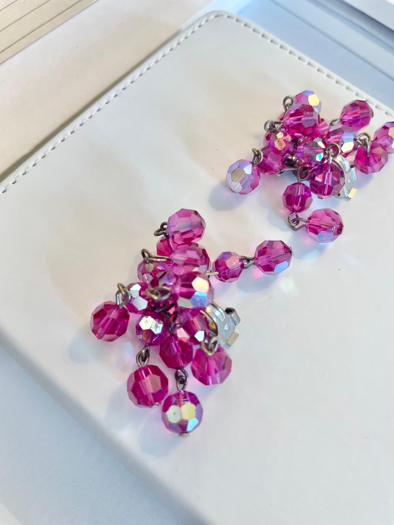 1960's Flirty gal magenta glass waterfall clip earrings