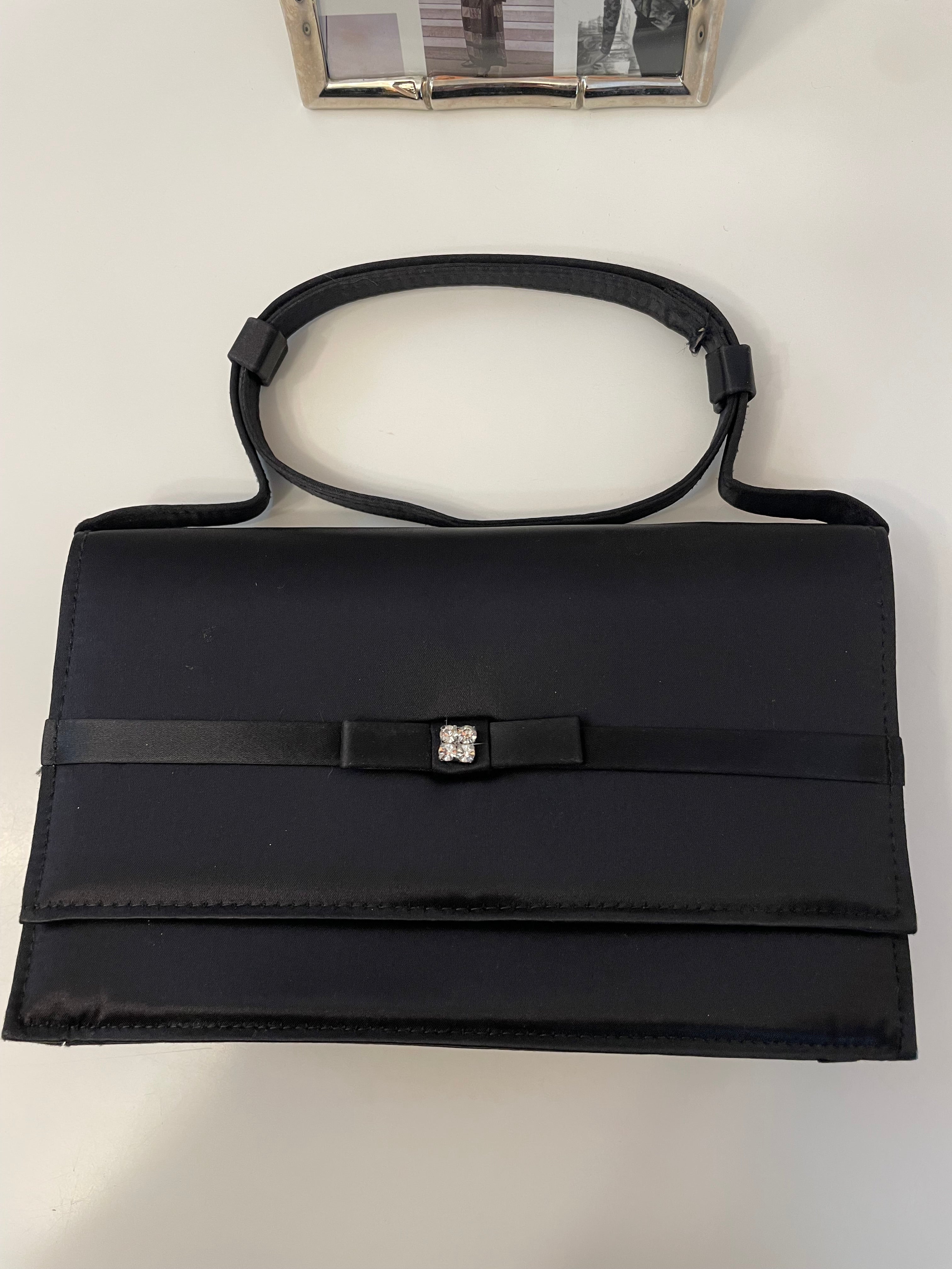1960's Breakfast at Tiffany's bag... so elegant