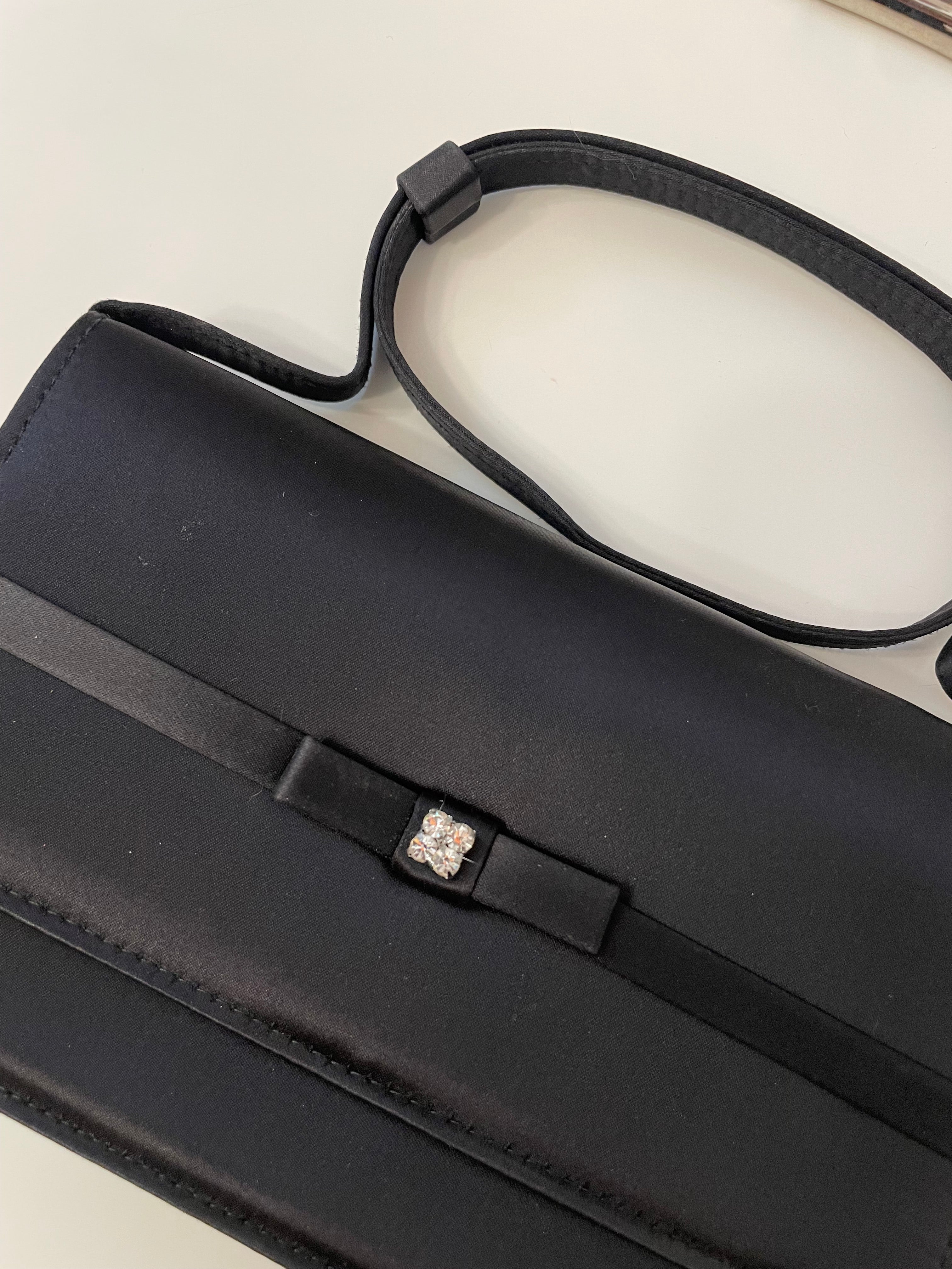 1960's Breakfast at Tiffany's bag... so elegant