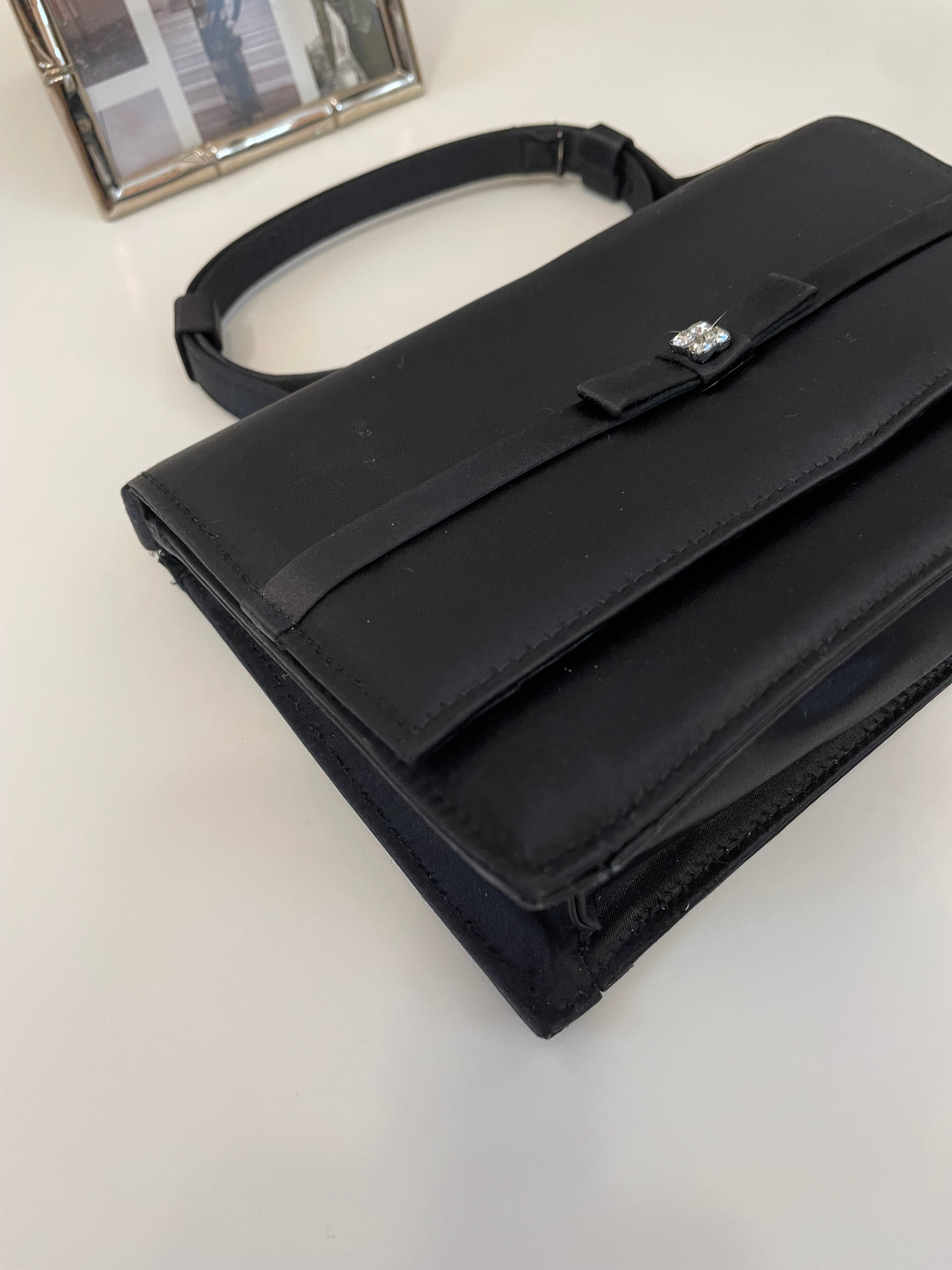 1960's Breakfast at Tiffany's bag... so elegant