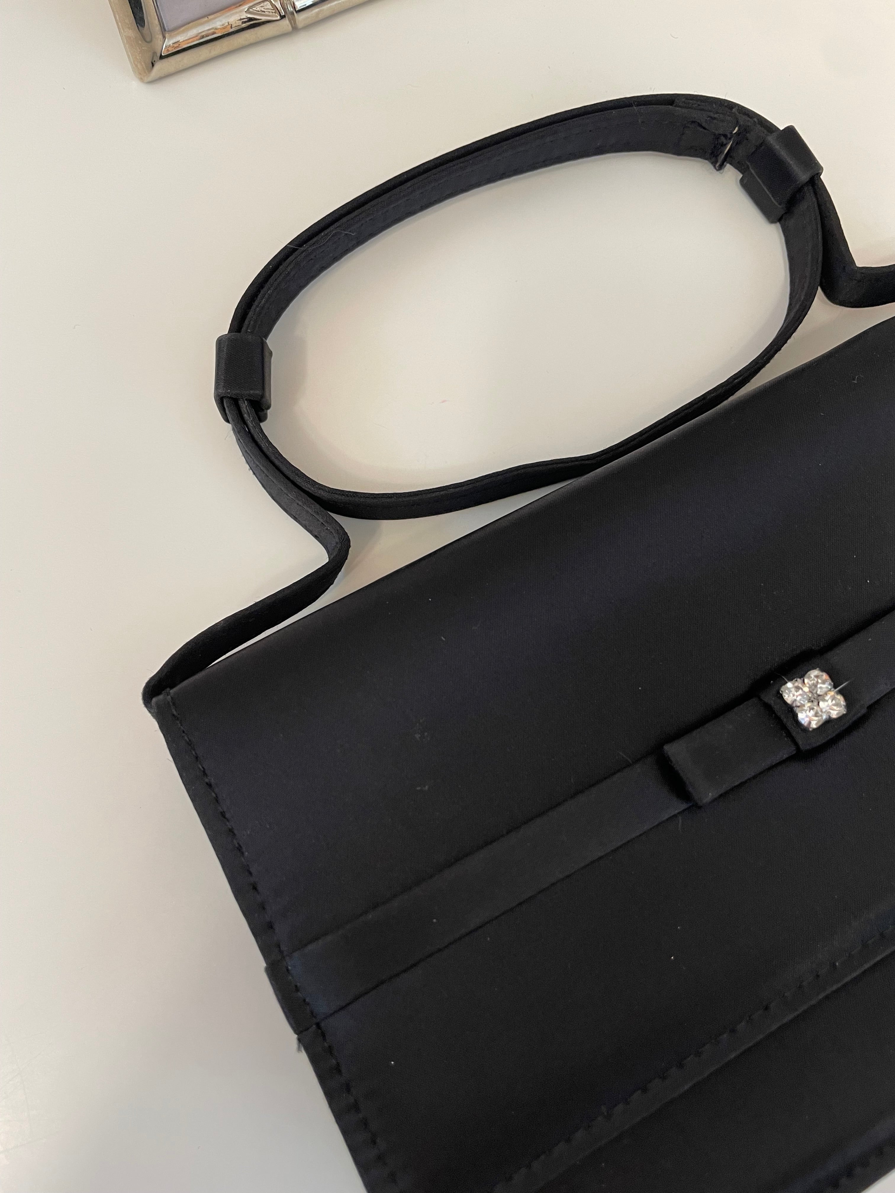 1960's Breakfast at Tiffany's bag... so elegant