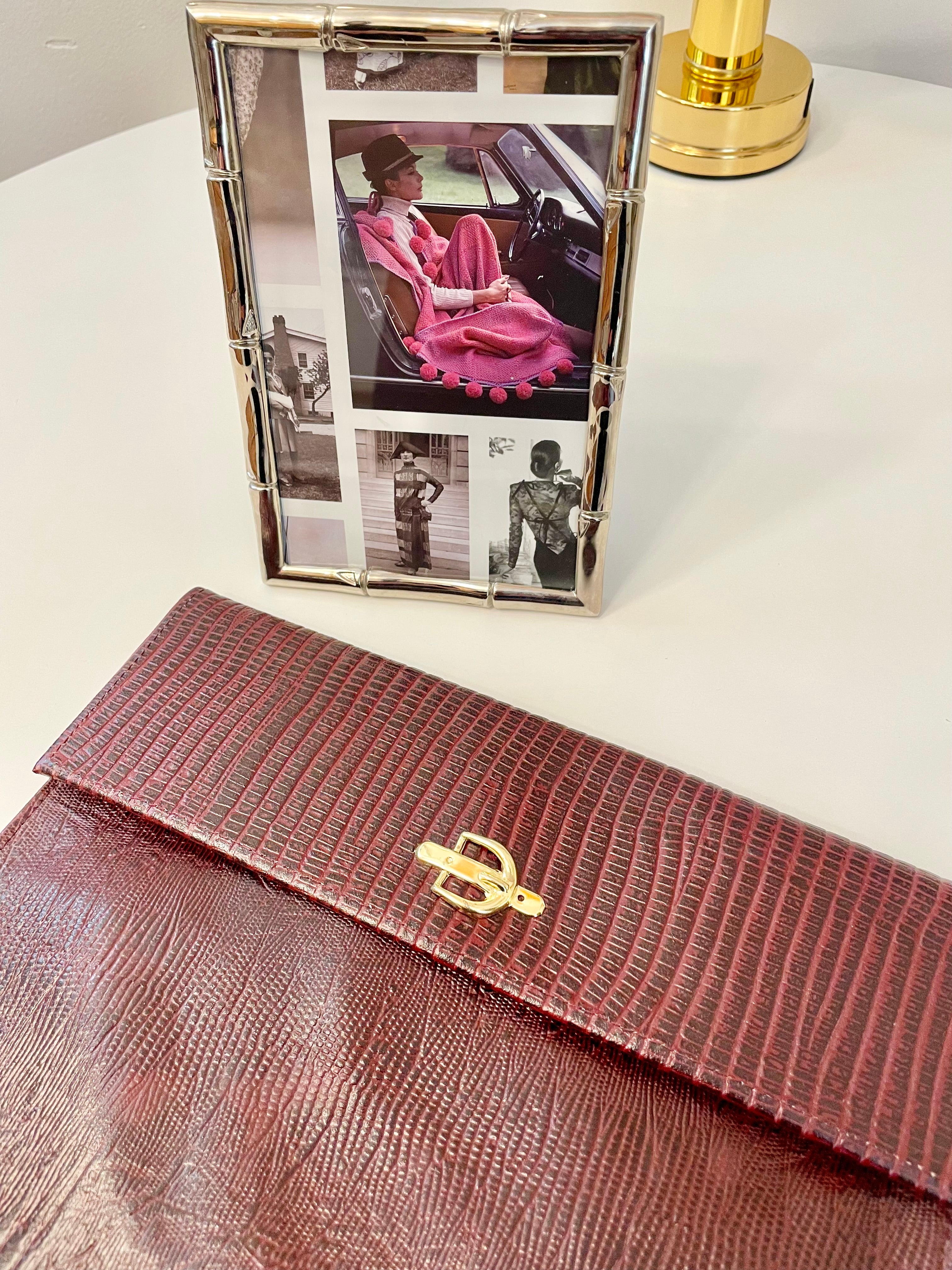 1970's faux lizard envelop bag with sassy gold adornment... so lovely