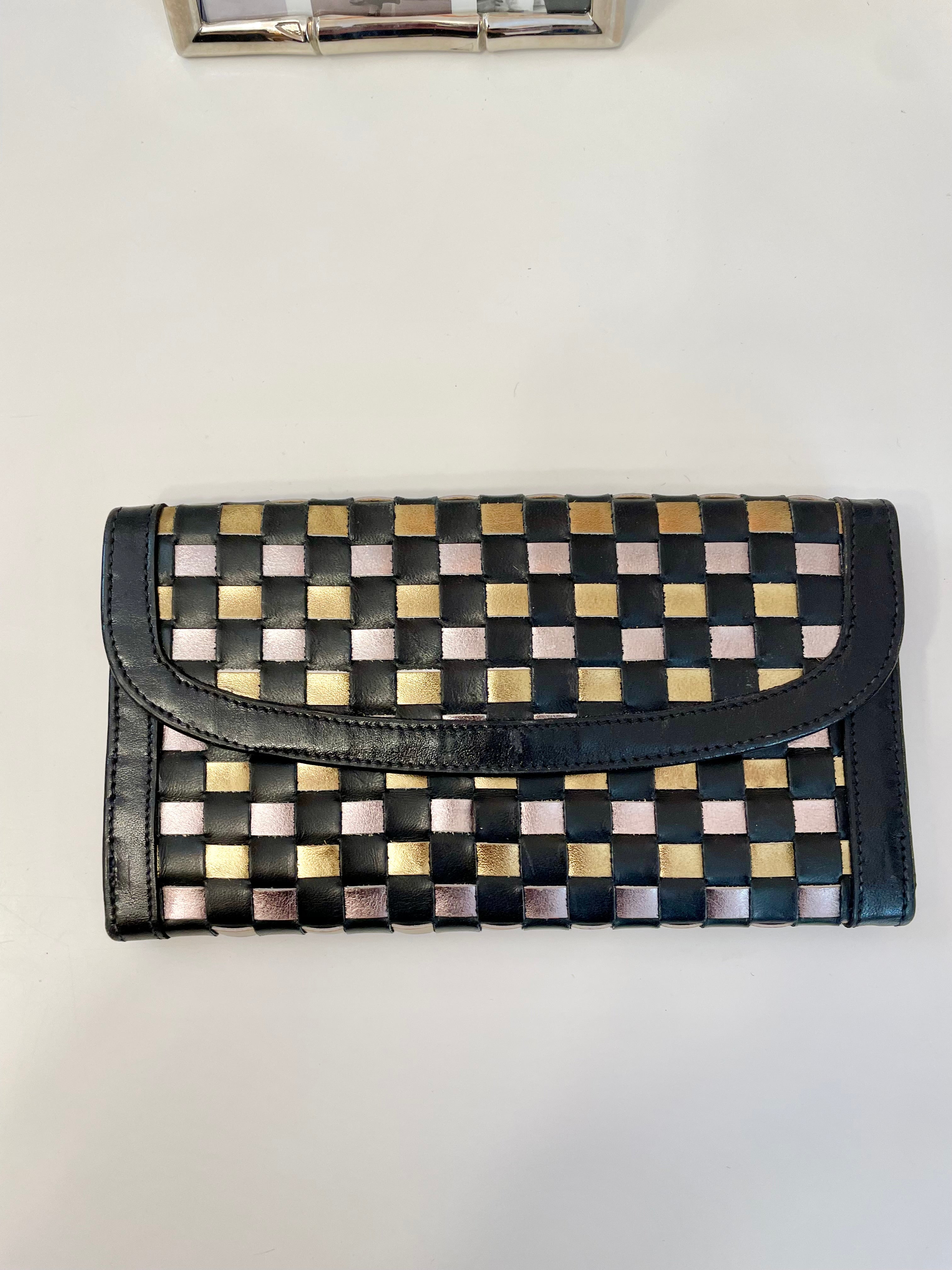 The most classy Gucci style wallet.