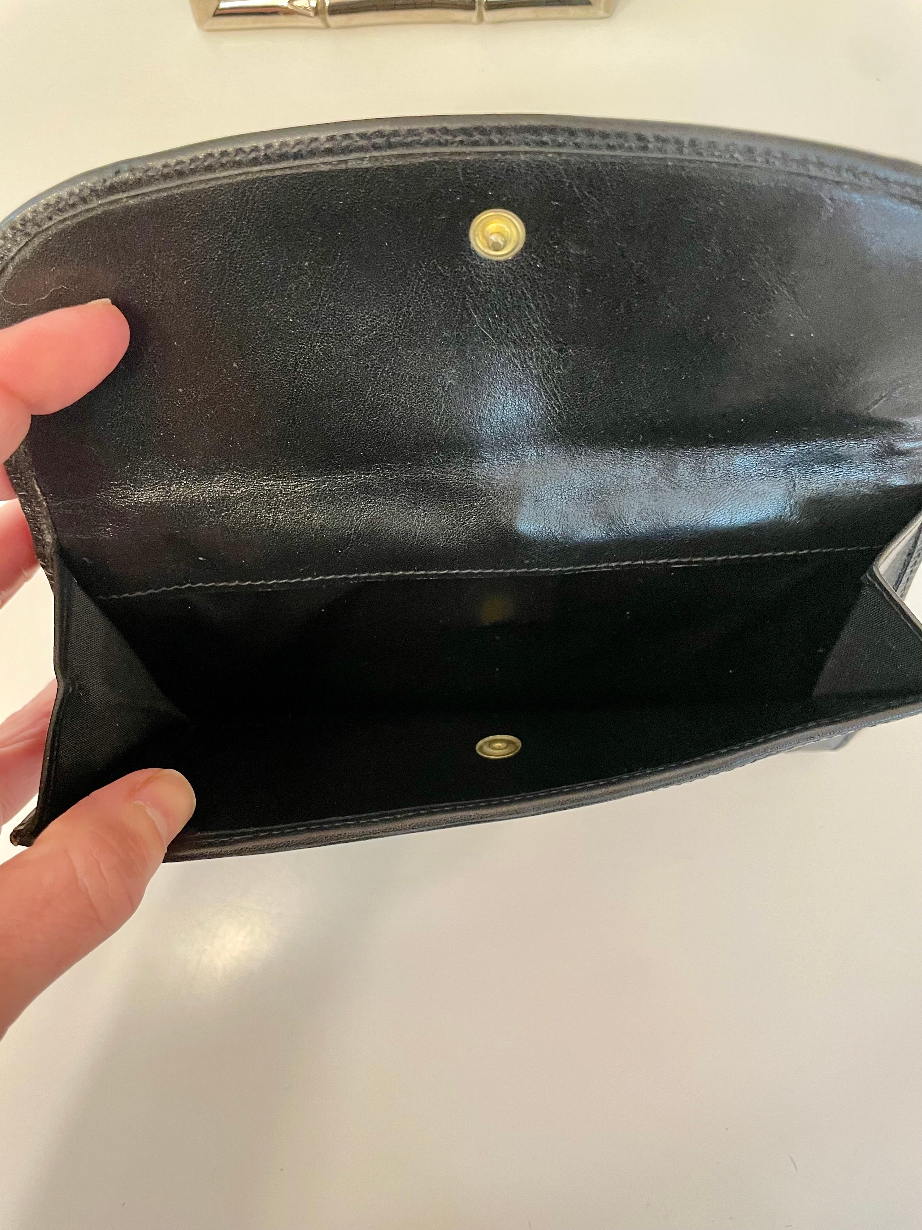 The most classy Gucci style wallet.