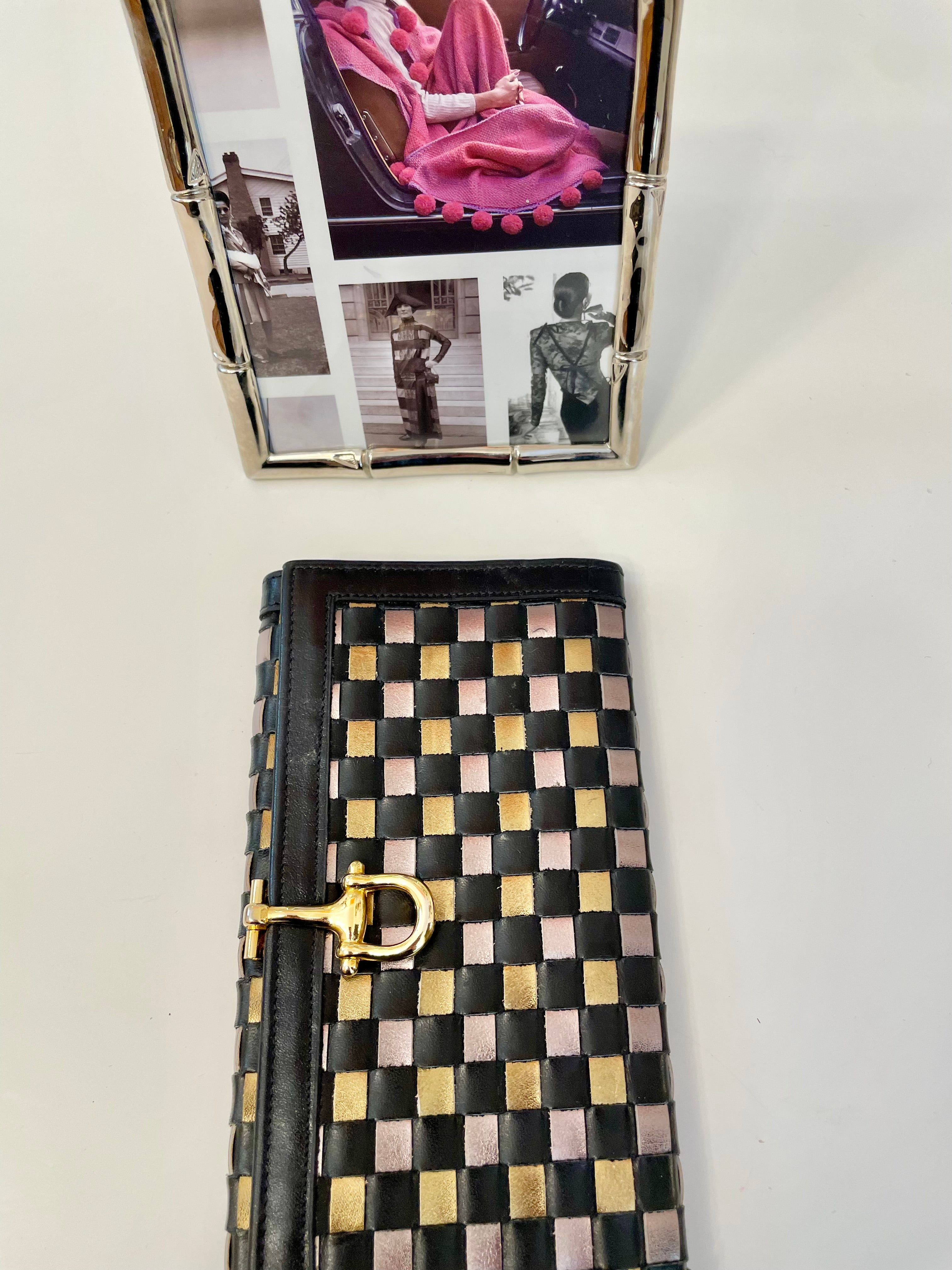 The most classy Gucci style wallet.