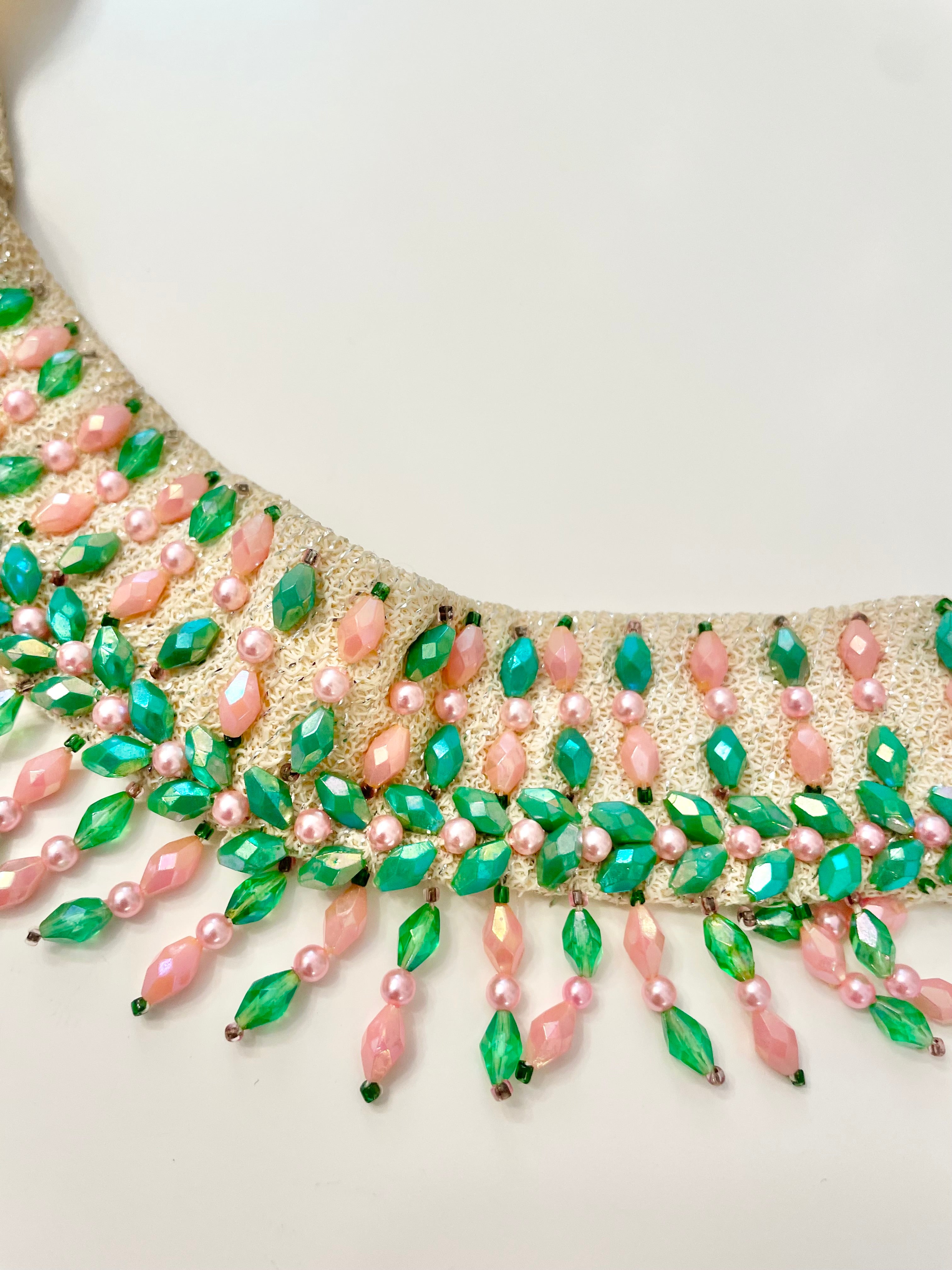 A fabulous 1950's beaded feminine collar.... so elegant