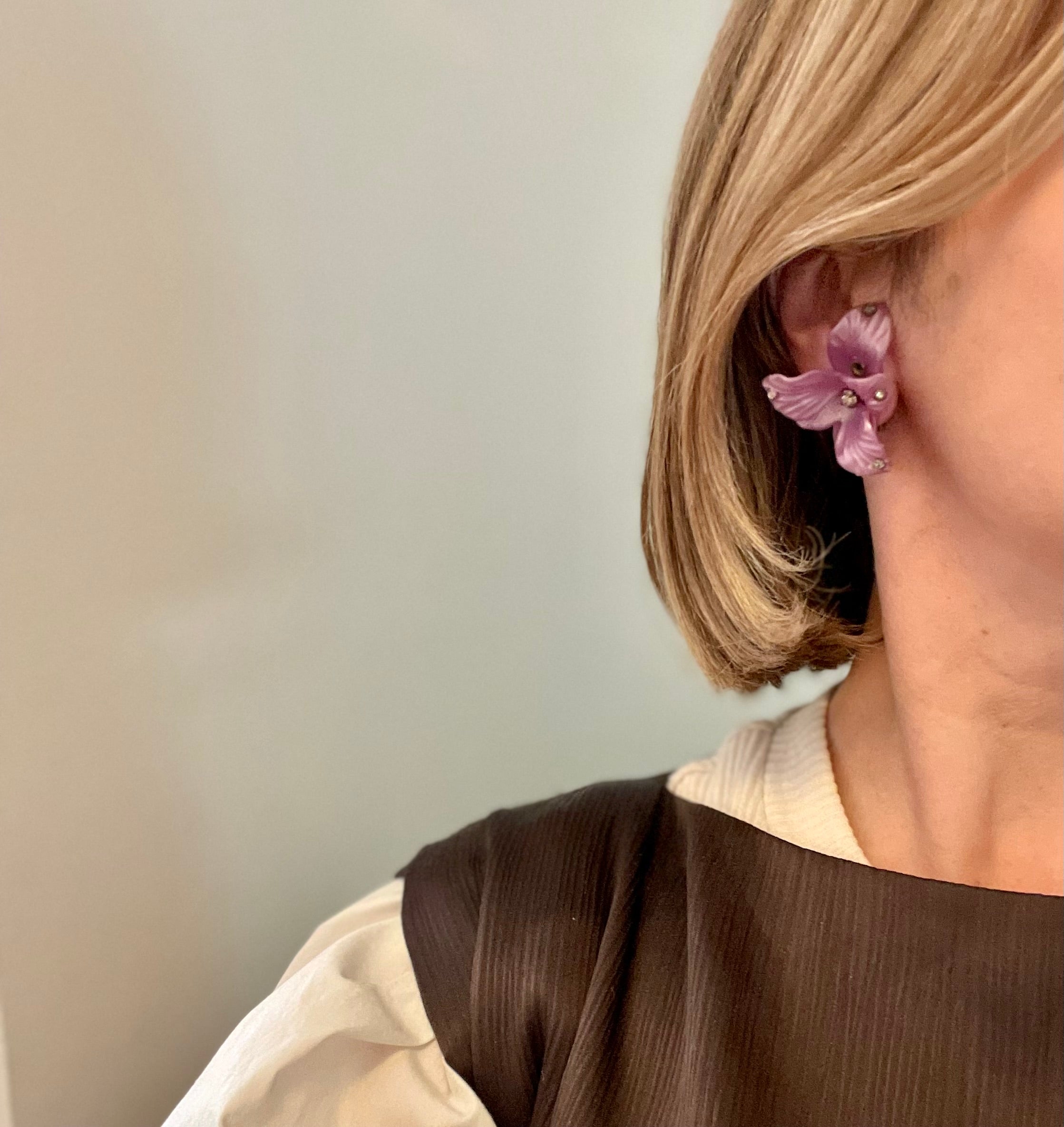 These 1960's divine purple sculpted flowers are truly something! .... so chic