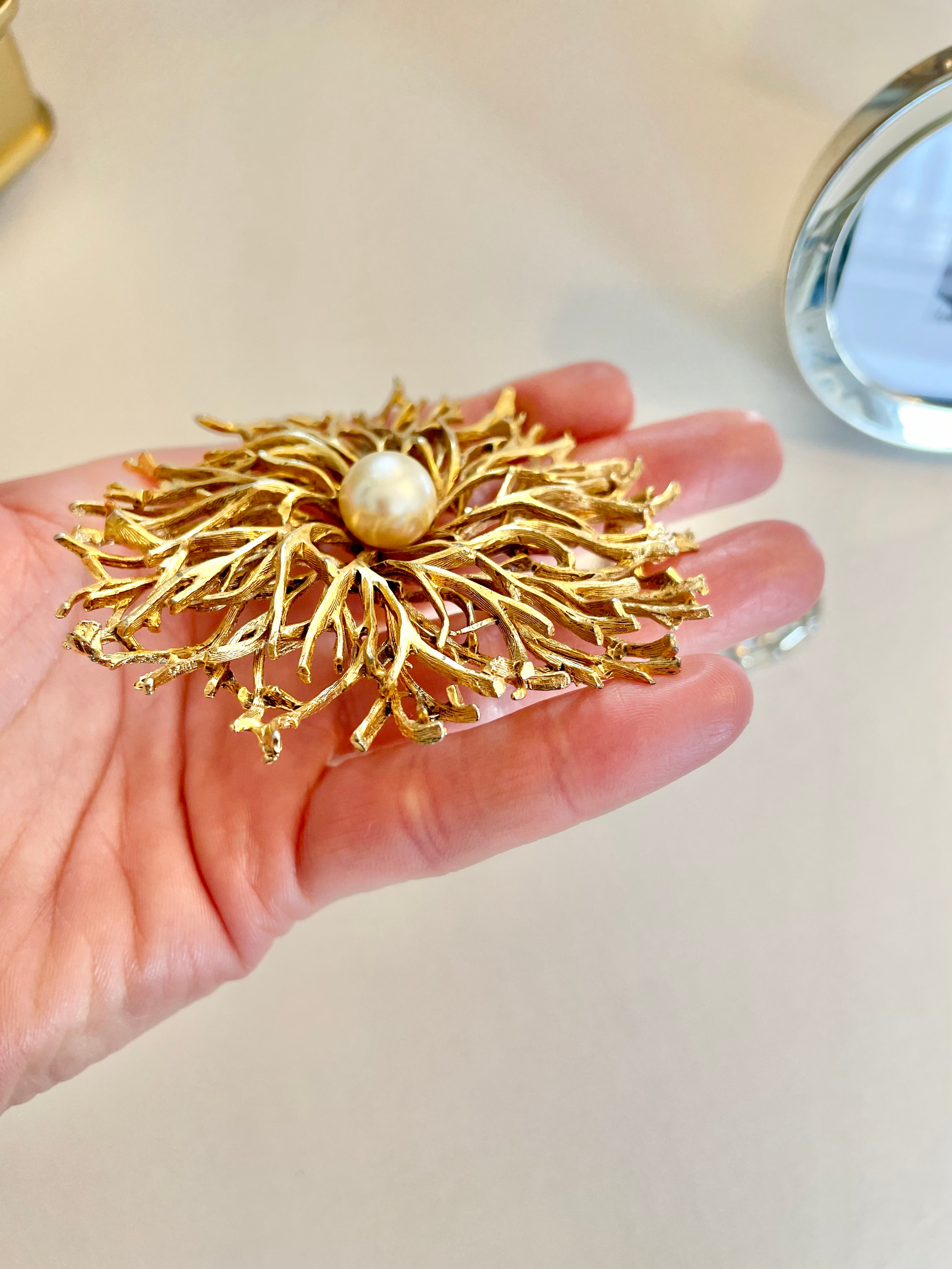 Vintage 1960's rare, and beautiful gold coral brooch with pearl center..so splendid