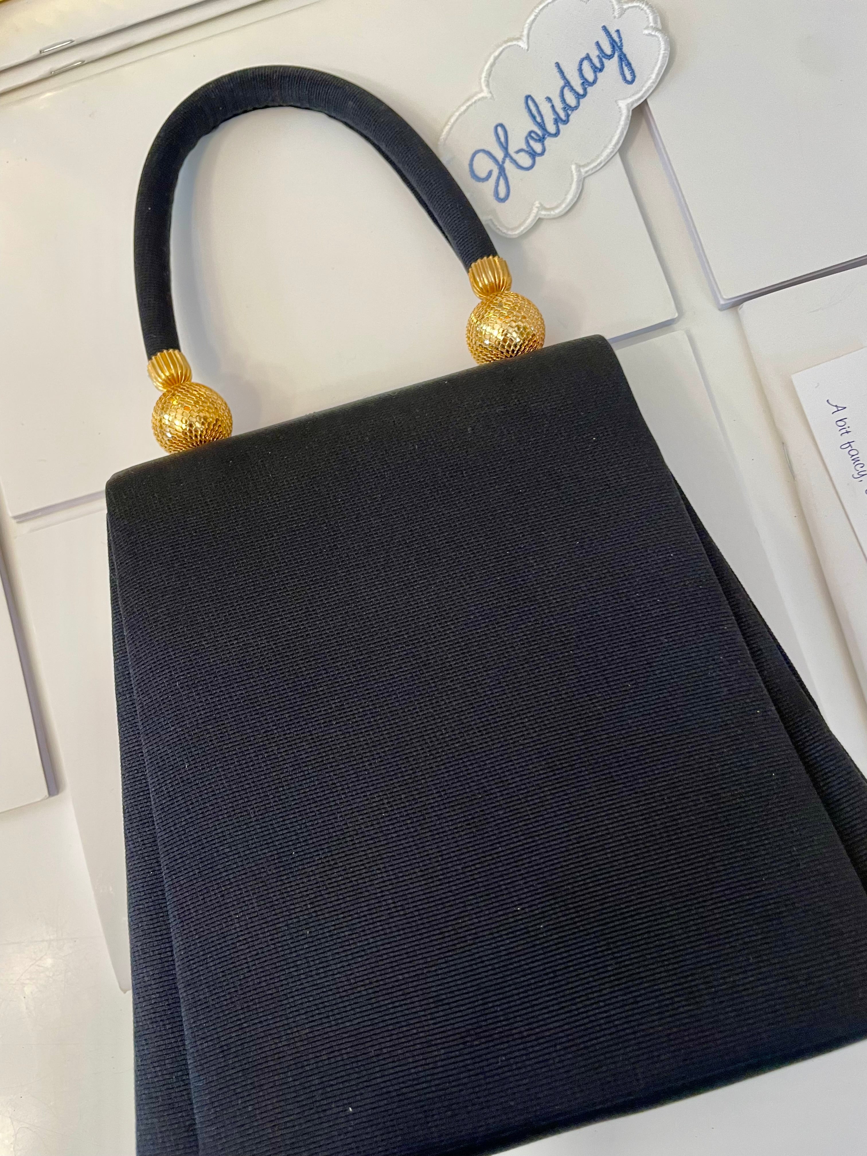 The perfect ladies who lunch handbag.... so elegant
