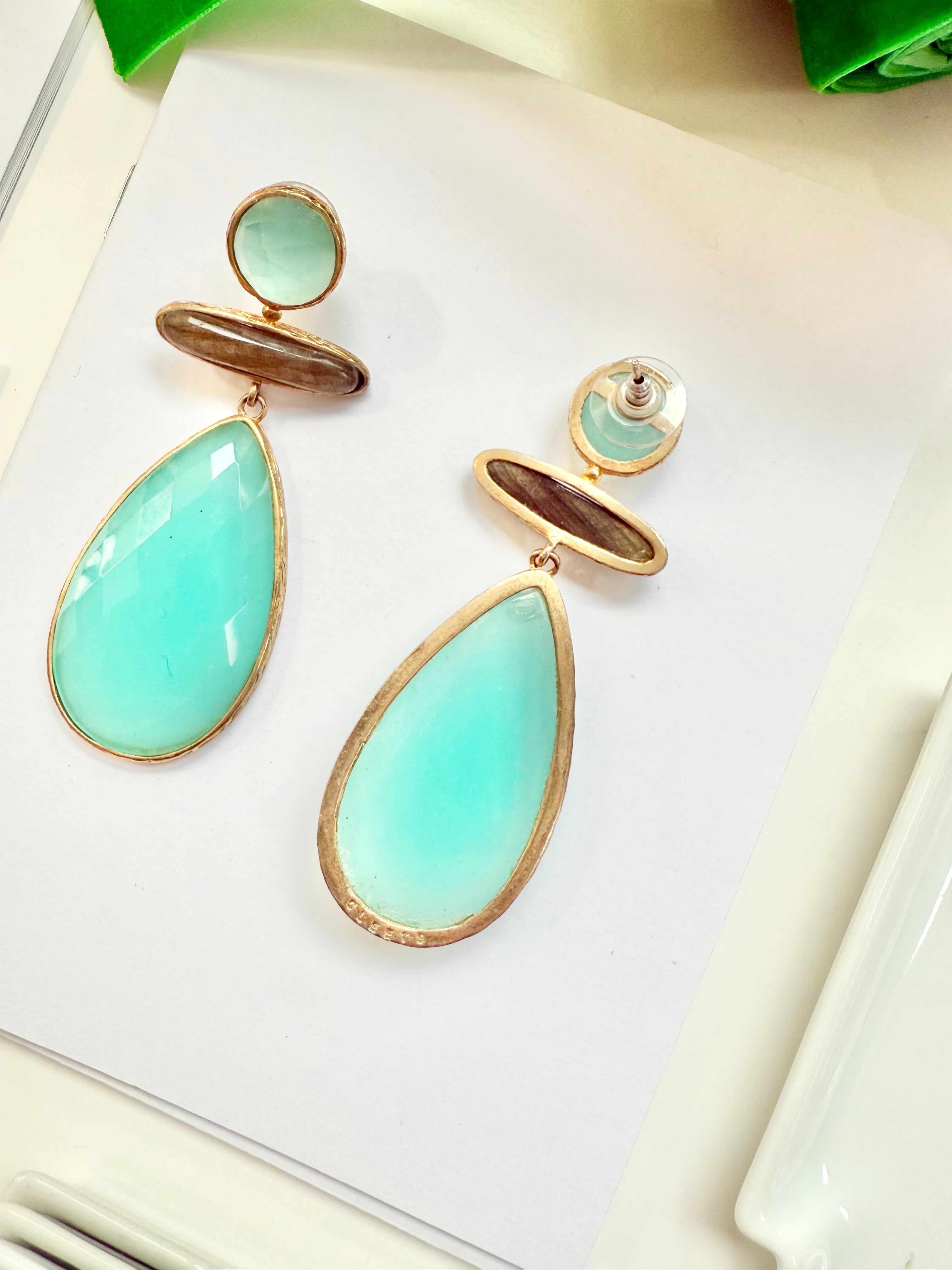 The heiress and her love of green!