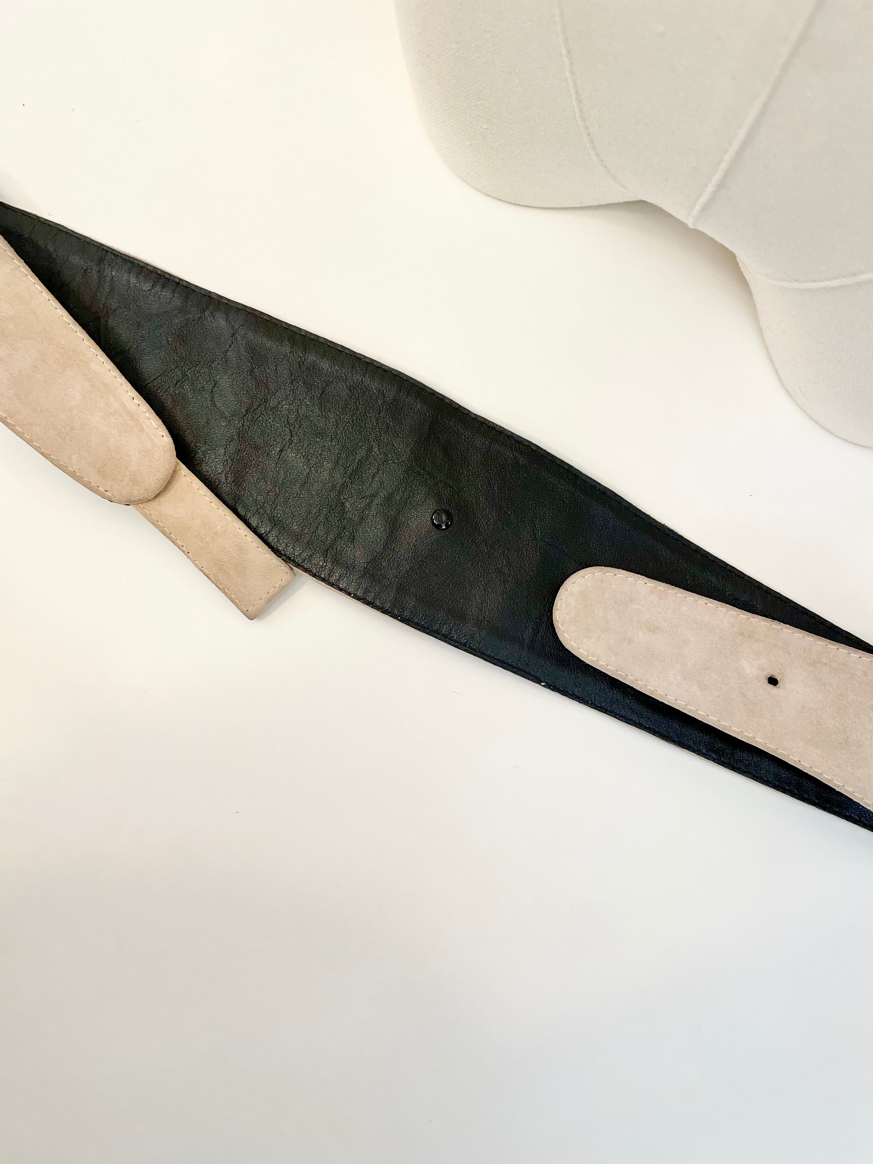 Vintage Italian soft, feminine suede belt....so chic