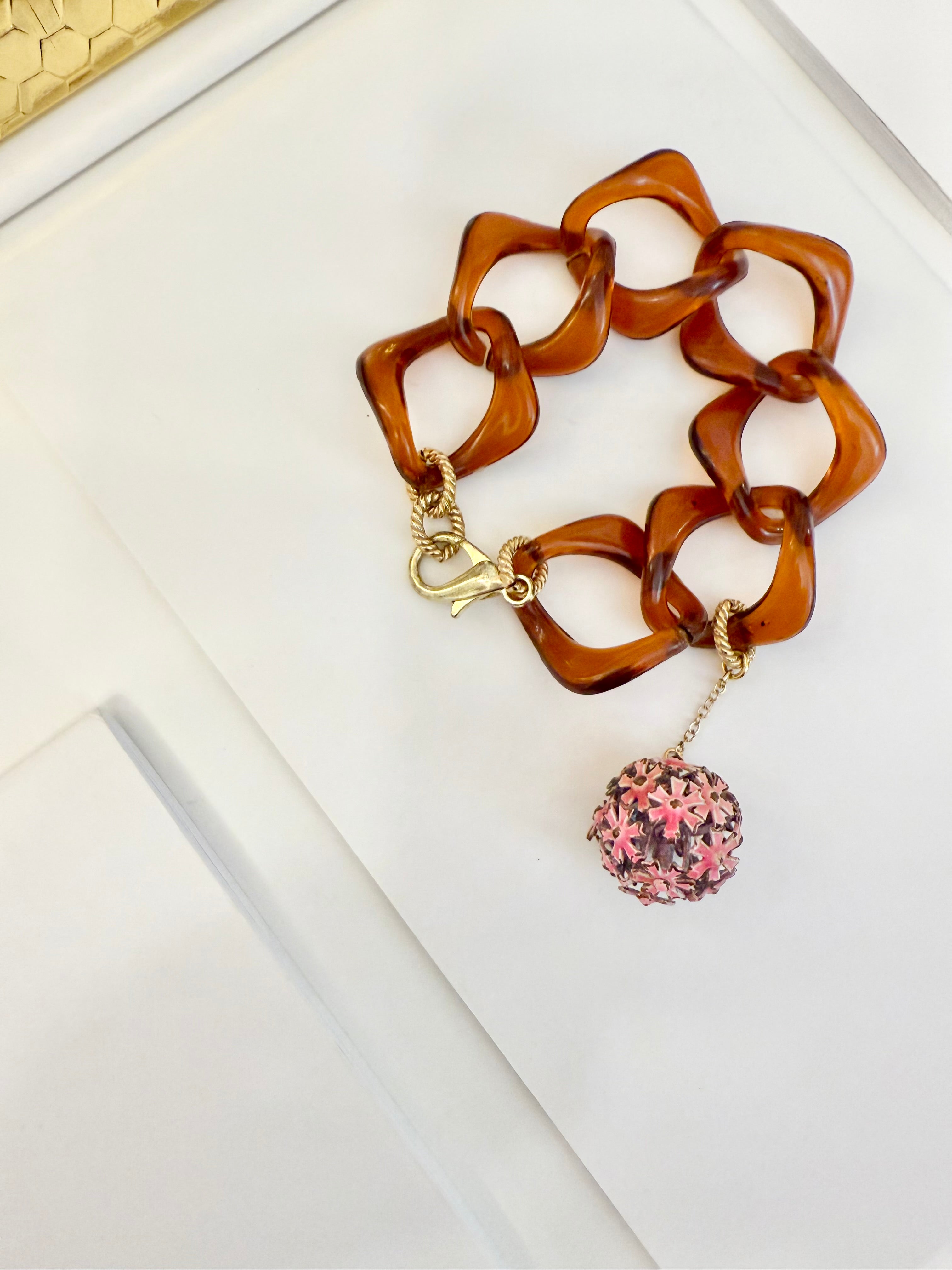 1960's most delicious faux tortoise link charm bracelet... what a classy little number!