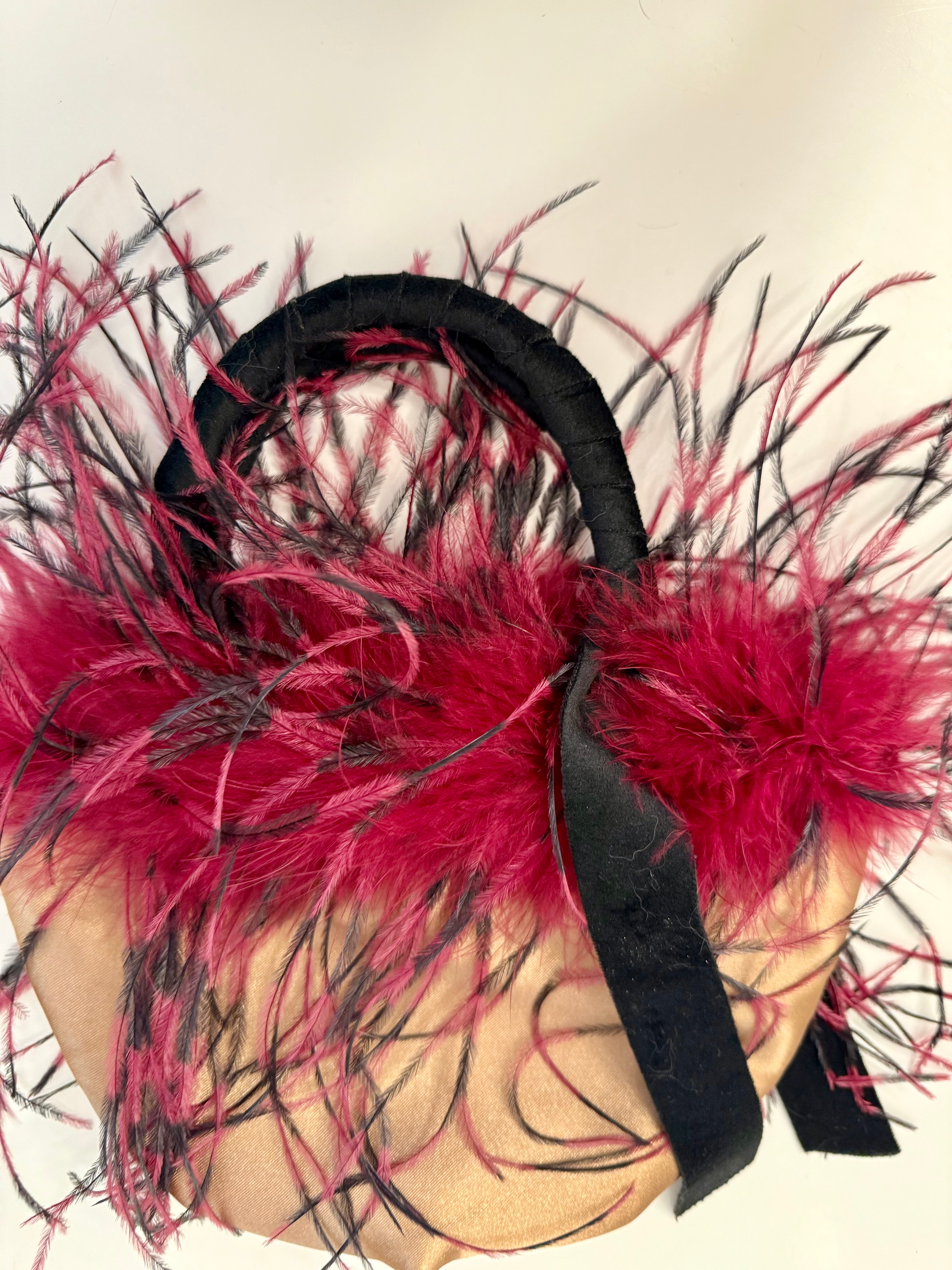 The most divine ostrich feather evening bag.... so sassy!