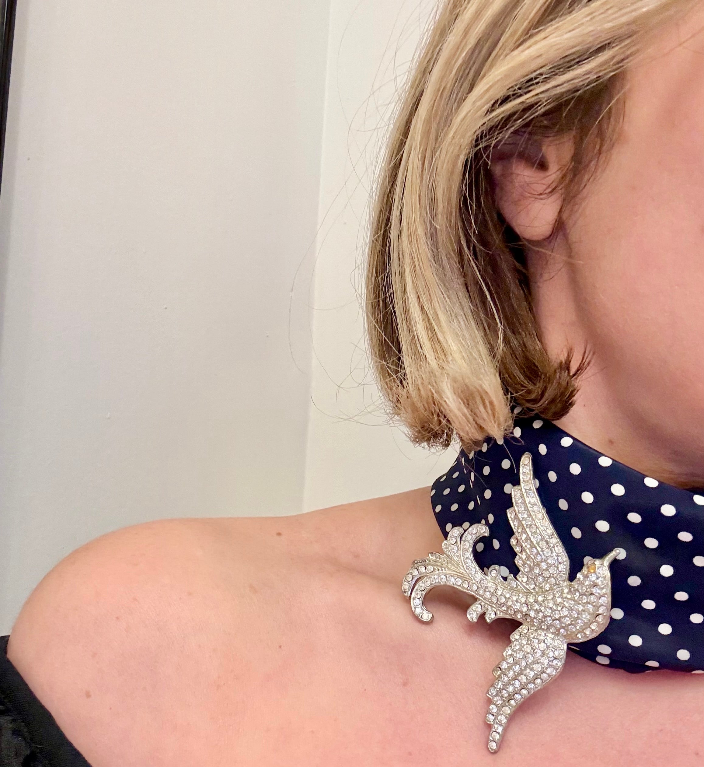 1940's stunning figural brooch...