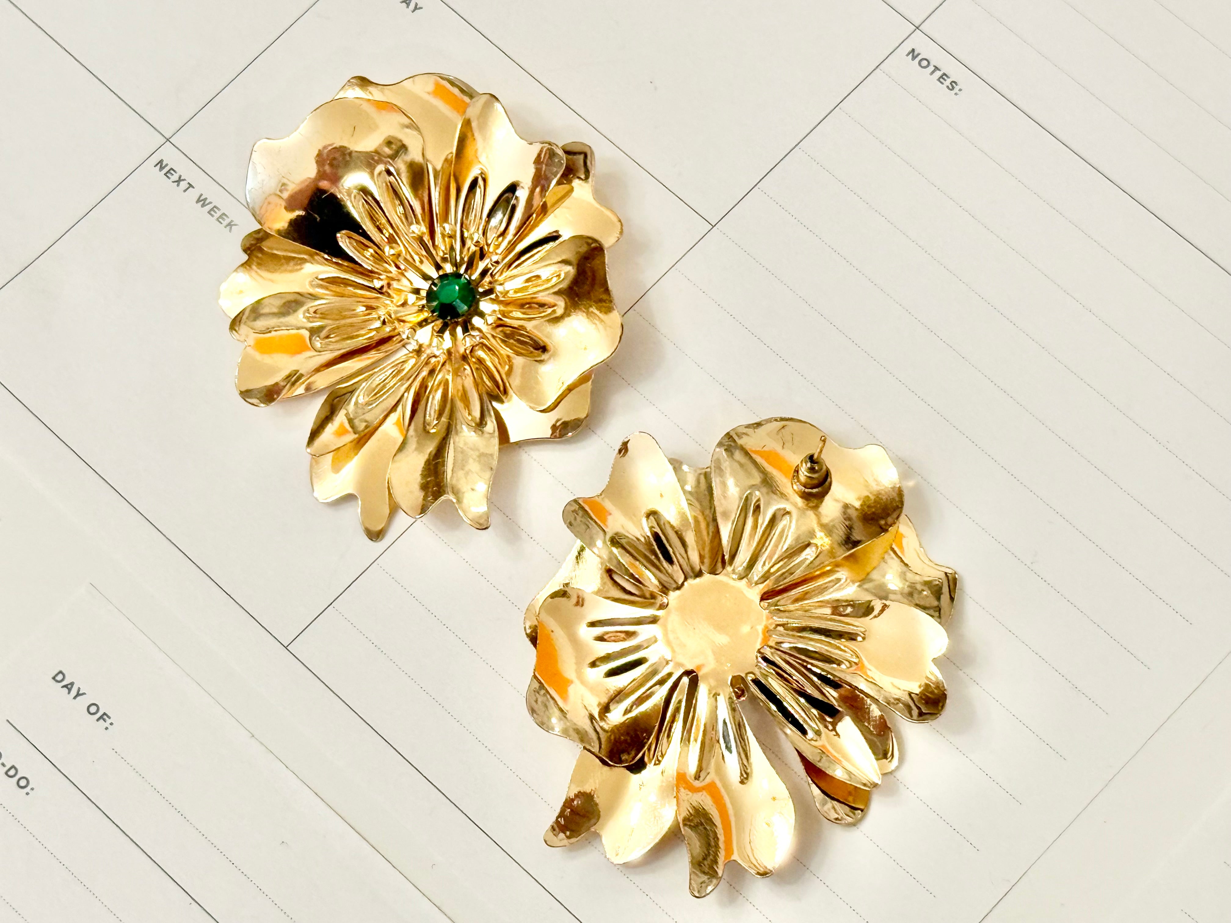 That classy gal and her love of gold flowers...