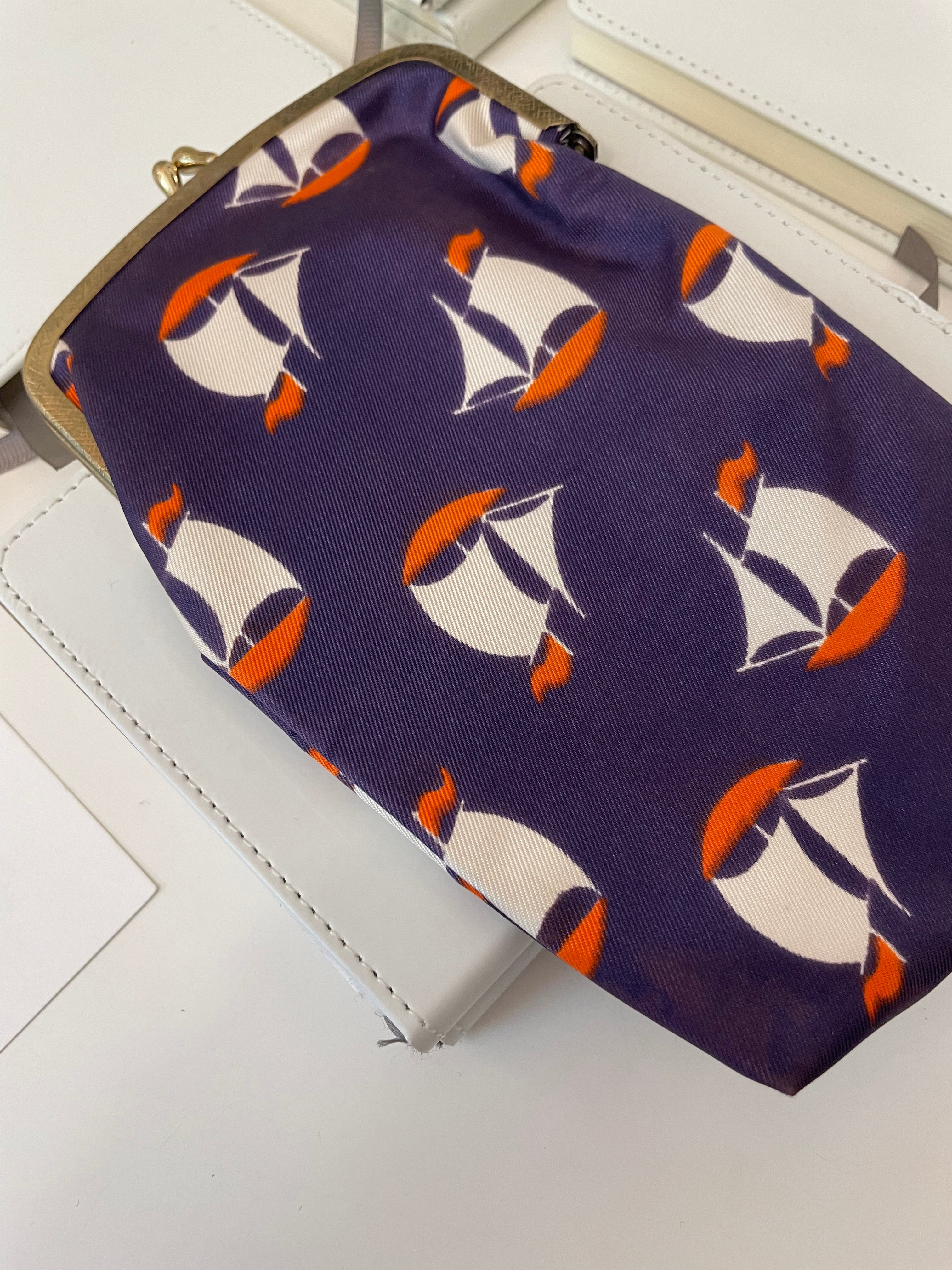 The Preppy Girl Society super chic, sailboat motif sunglass case... so preppy!