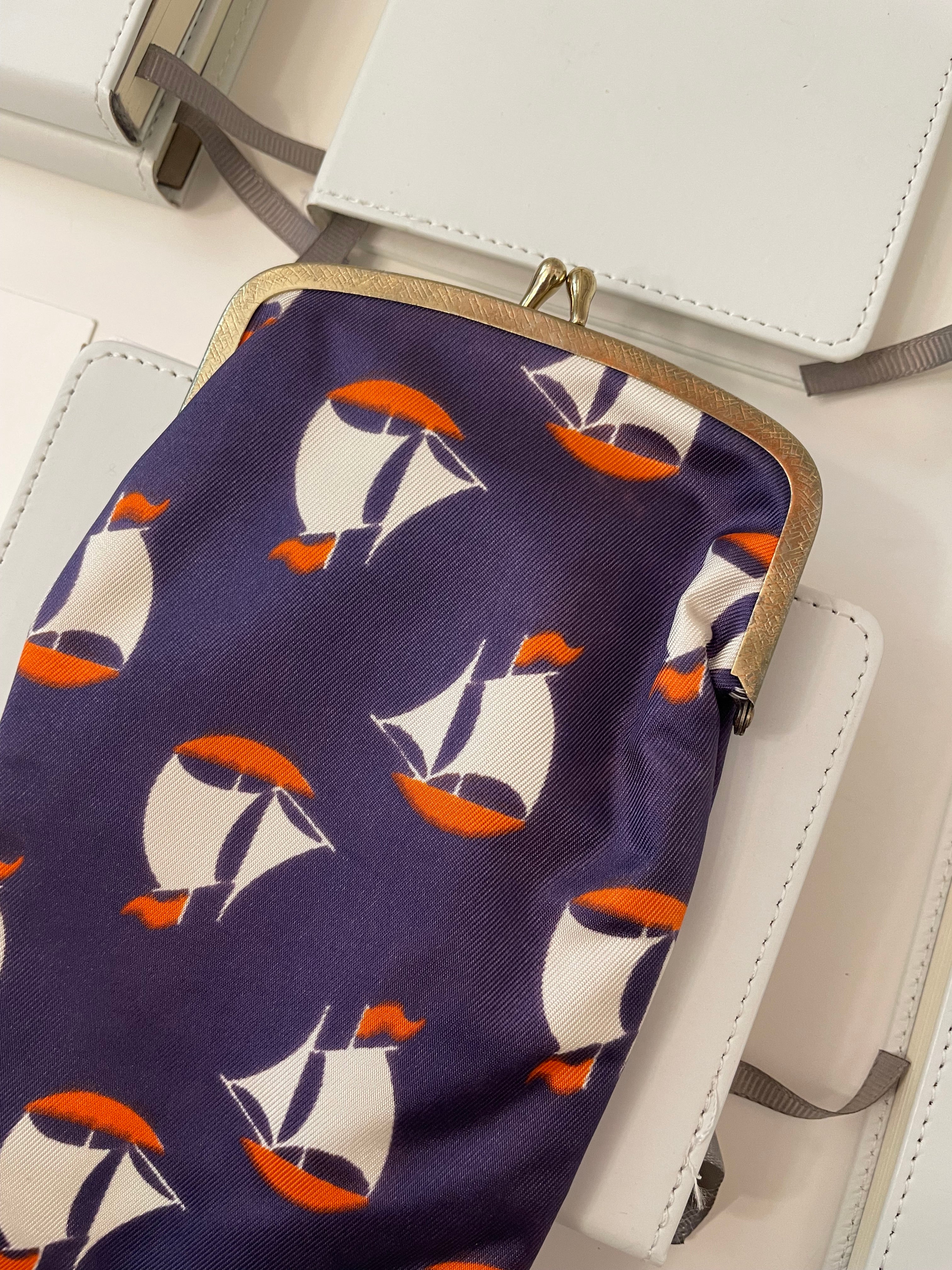 The Preppy Girl Society super chic, sailboat motif sunglass case... so preppy!