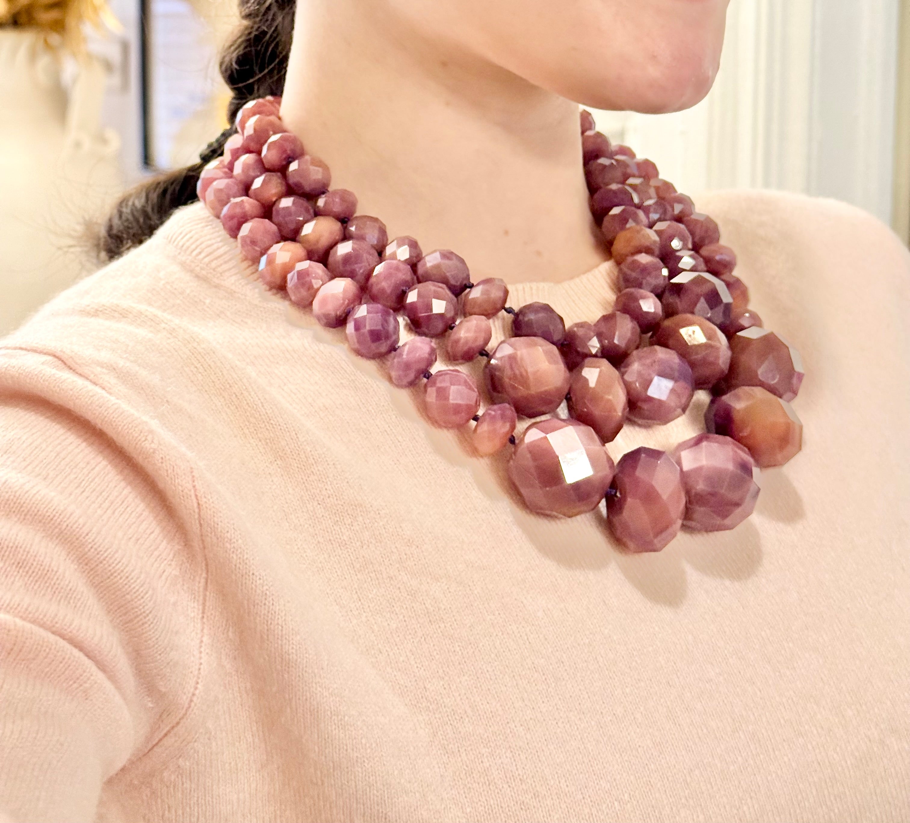 The most elegant Kate Spade multi faceted necklace..