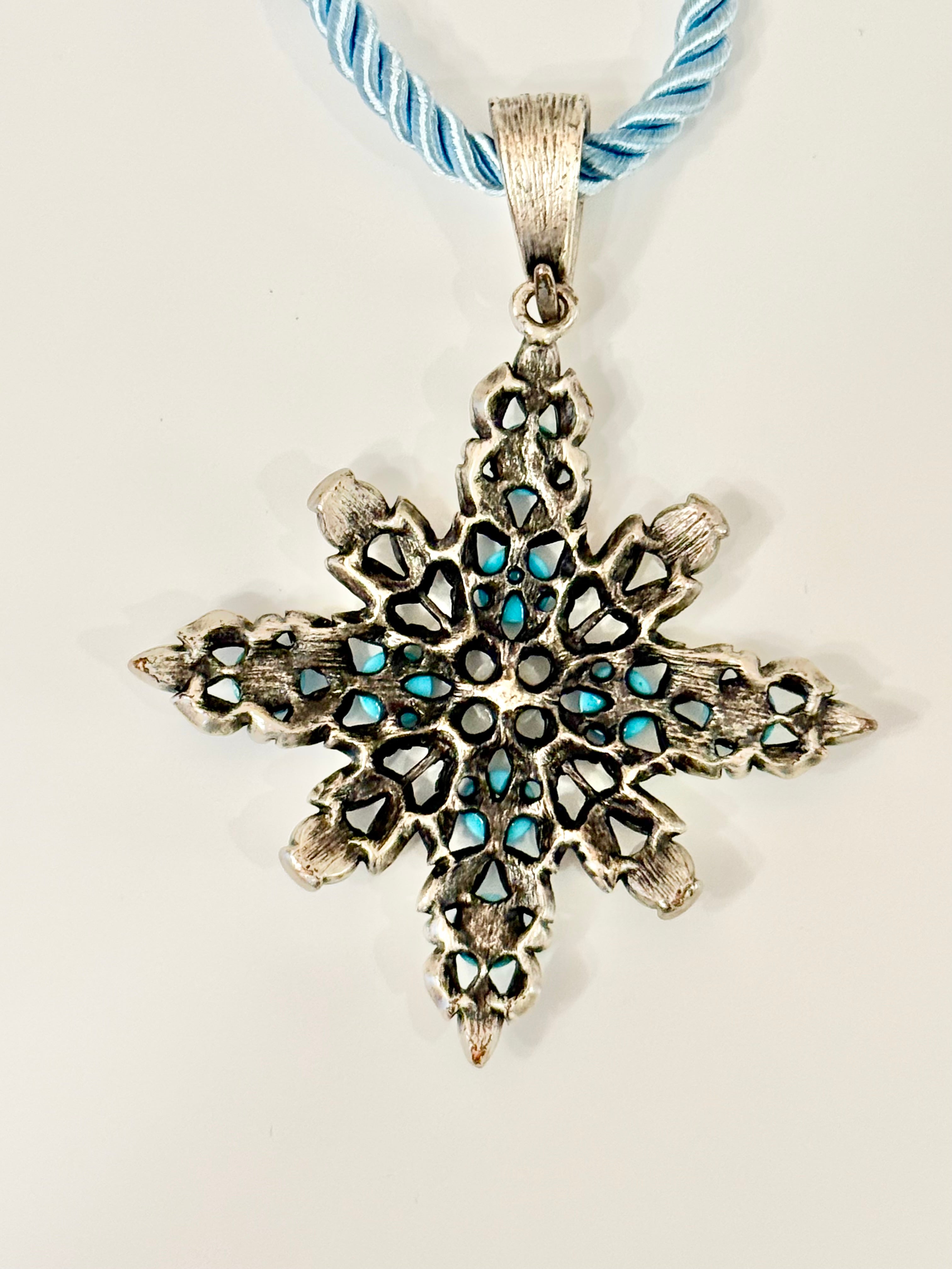The most elegant Maltese cross pendant necklace.... so chic