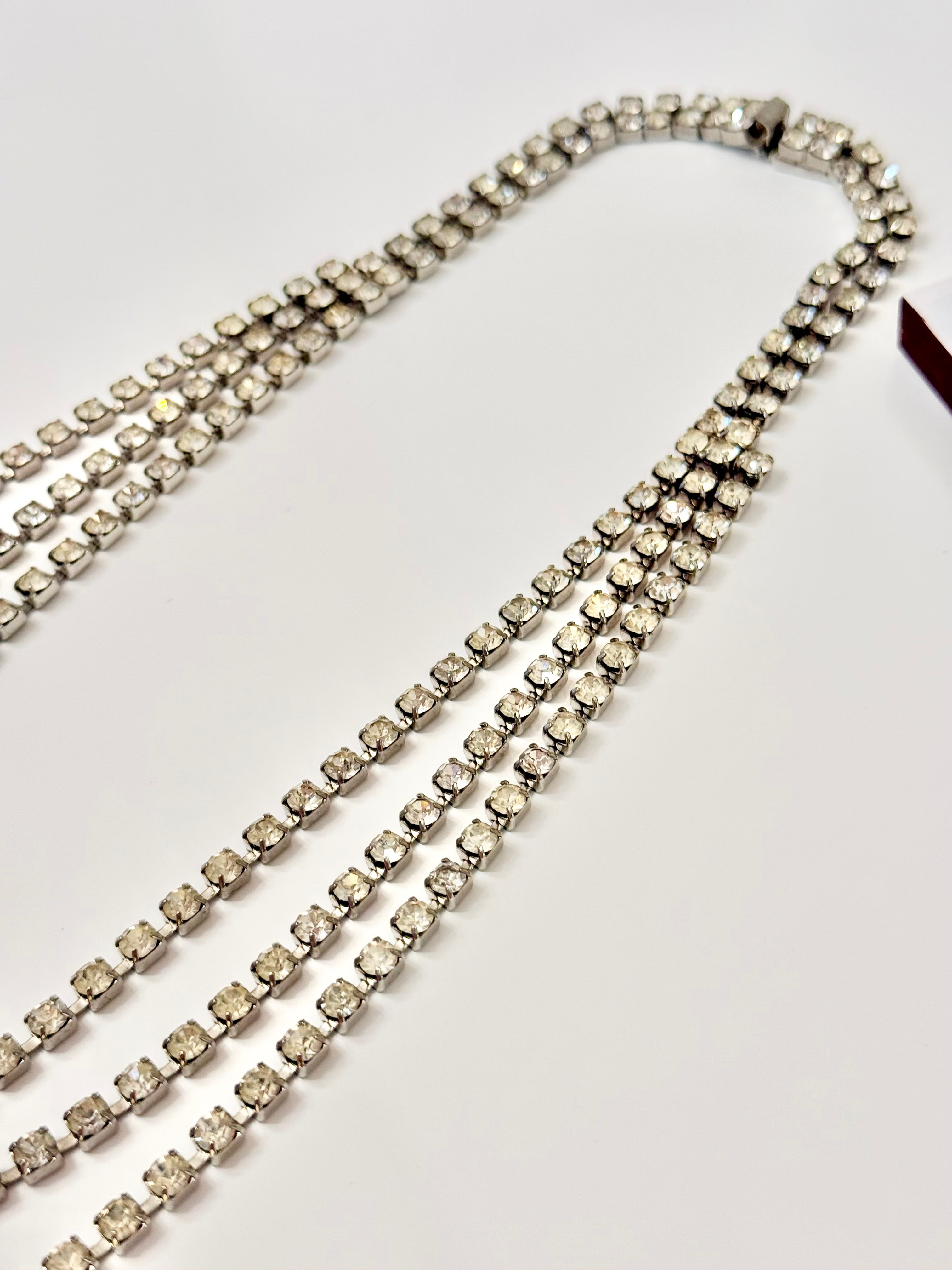 The most divine 1960's emerald glass drop necklace...