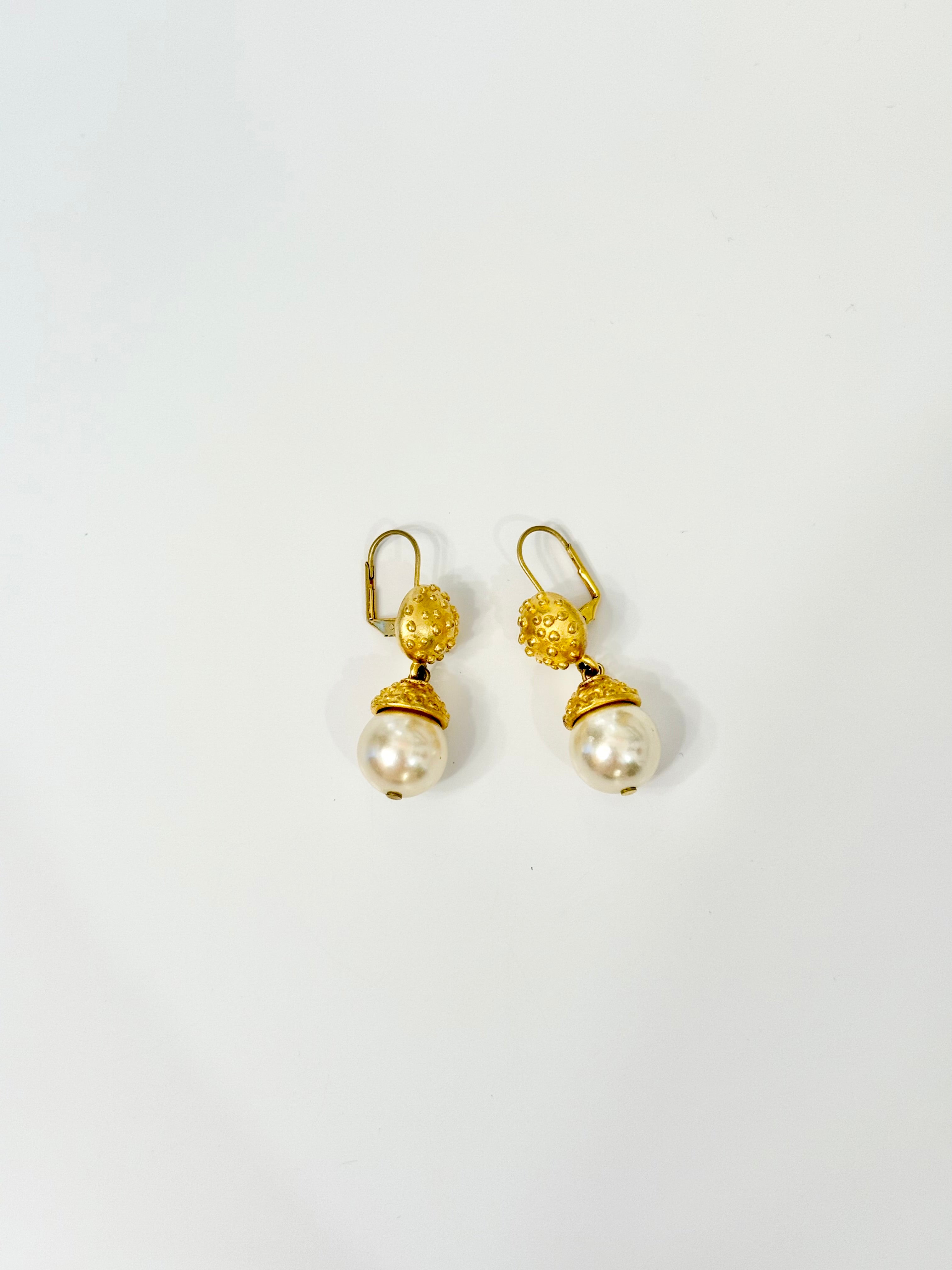 The perfect pearl drop earrings...