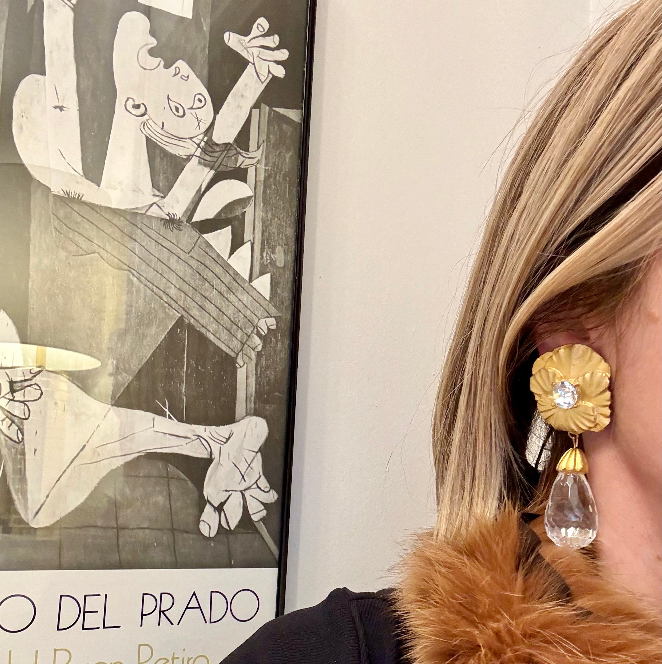 The most divine crystal drop earrings...