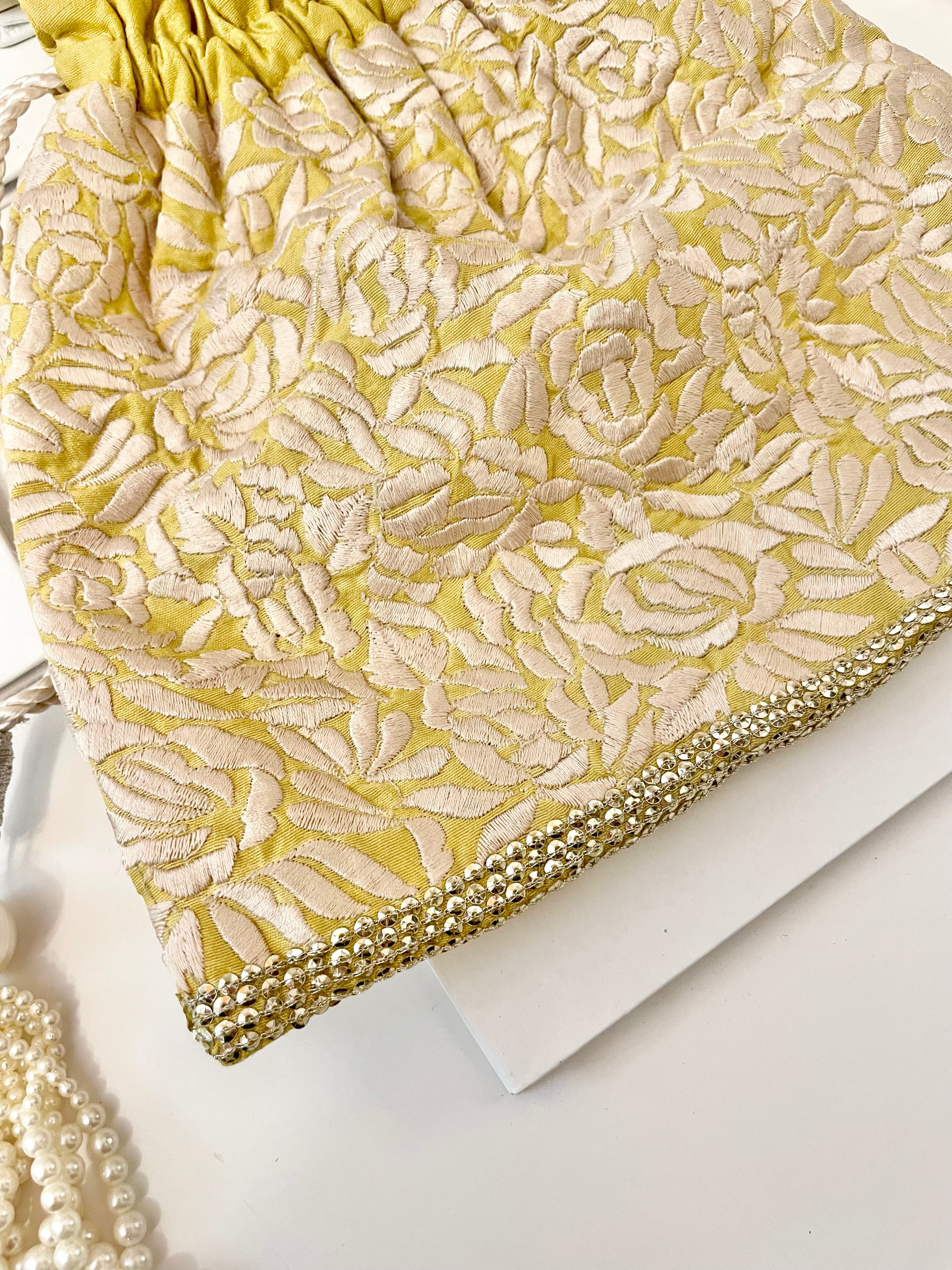 The Cheeky Mistress, and her love of the unusual.. this 1970's silk clutch bag is so elegant!
