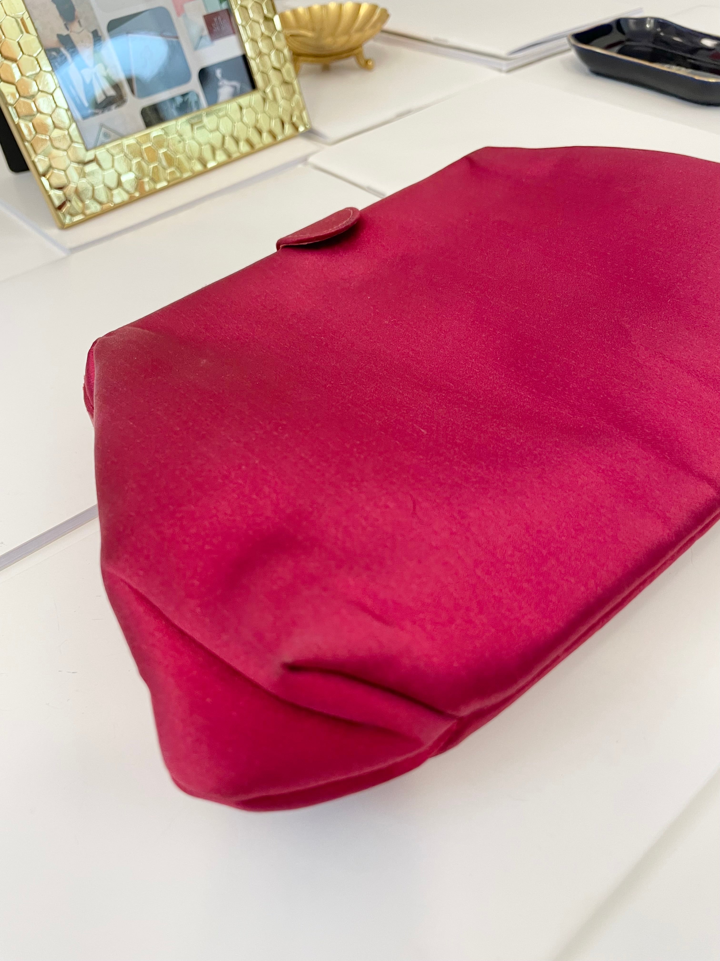 The most chic magenta satin and silk clutch bag.... the color is so rich
