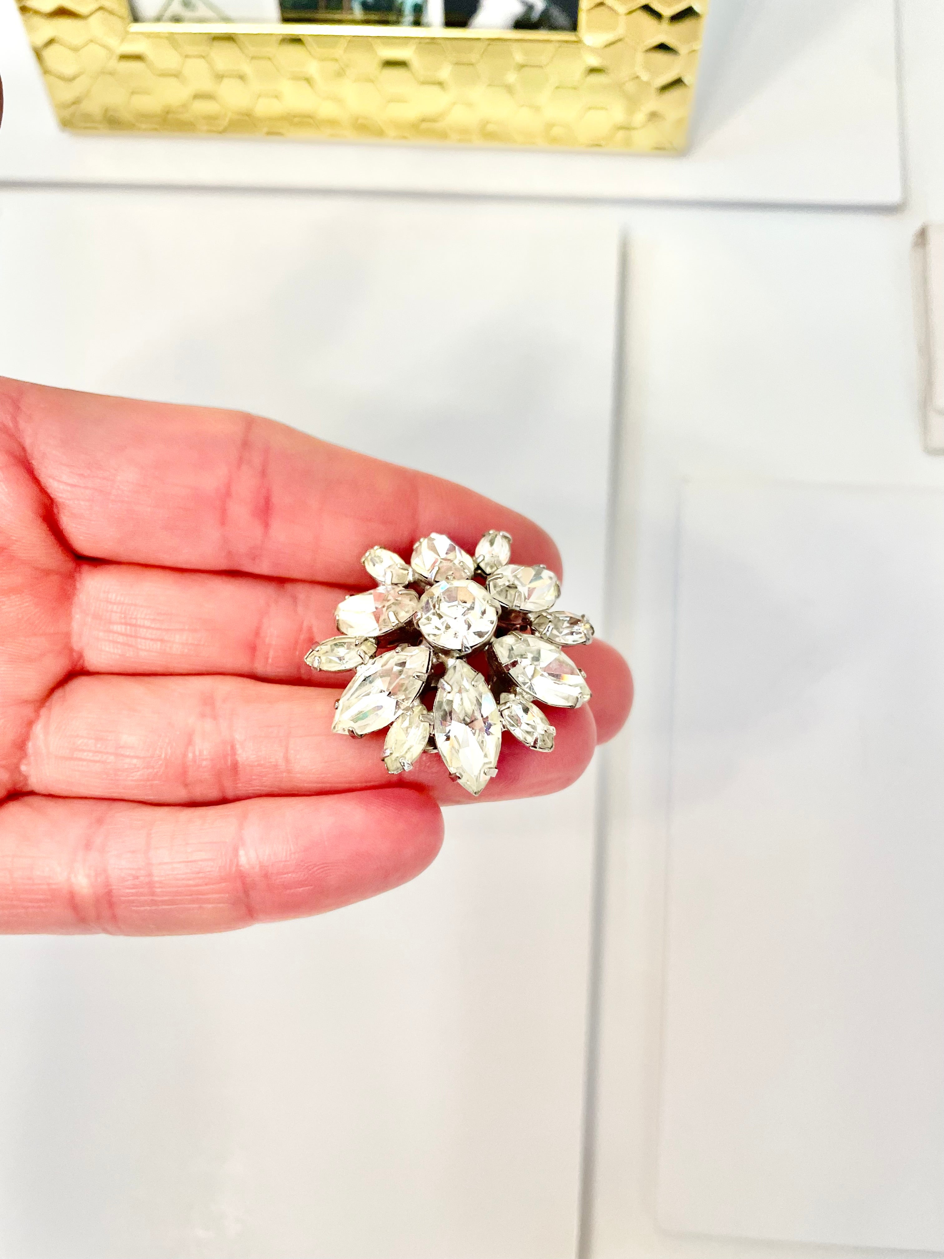 1940's stunning petite fur clip.... so elegant.