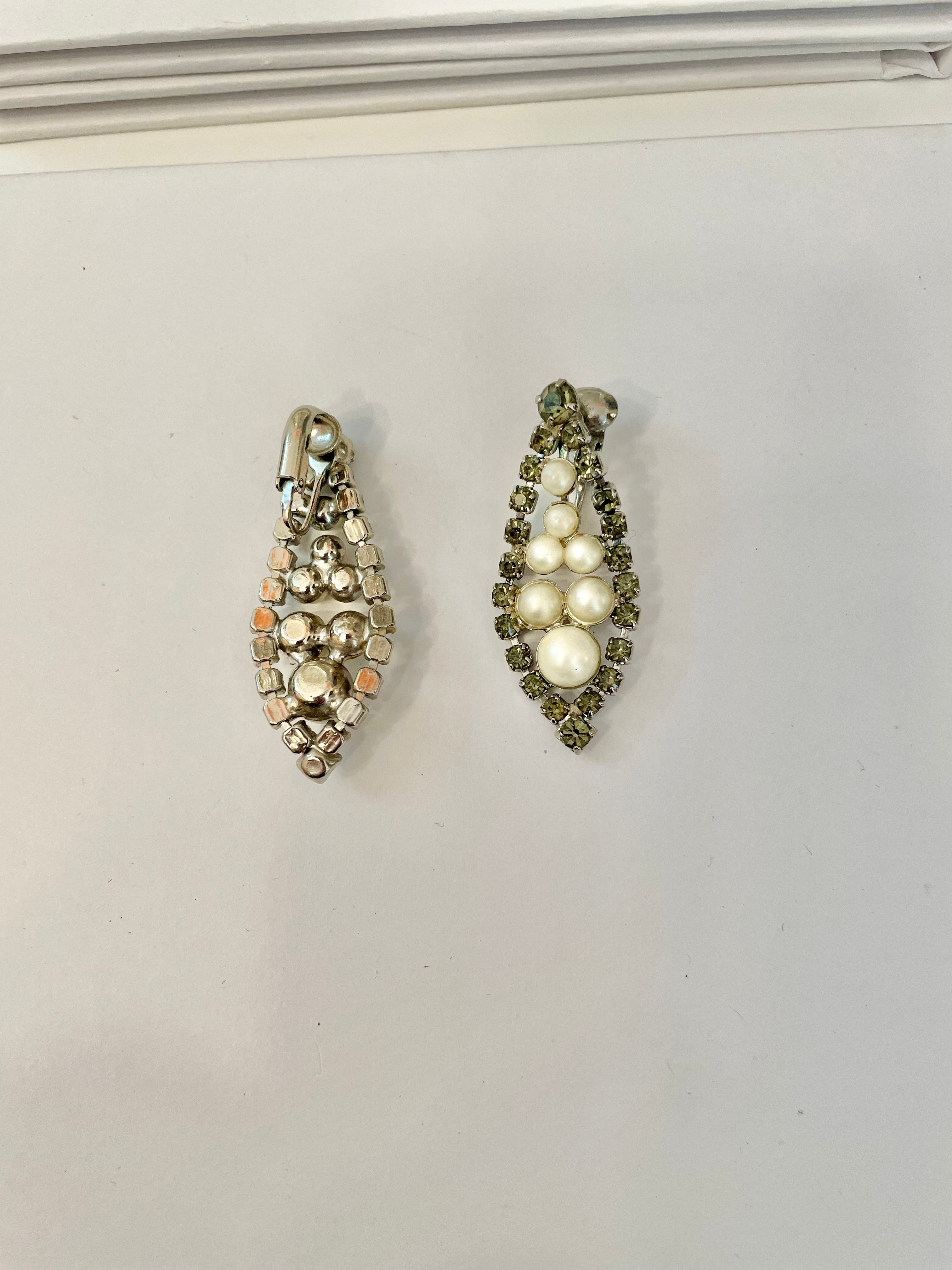 Isn't she charming... the lady loves a pearl drop earring like these! so elegant