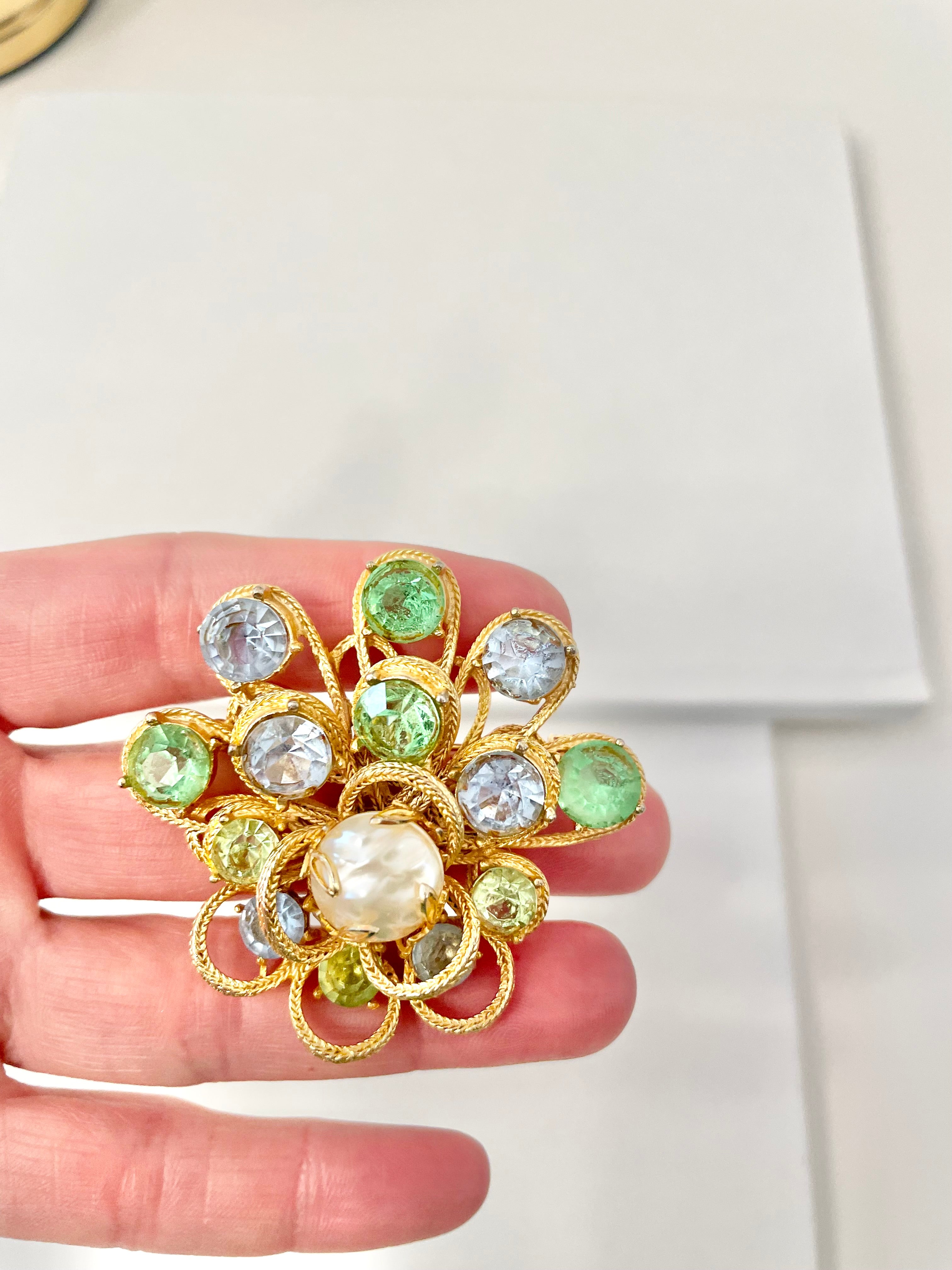 The most beautiful, and feminine soft color palette brooch, so divine.. faux baroque pearl, and a dusting of pastel glass stones... so yummy!