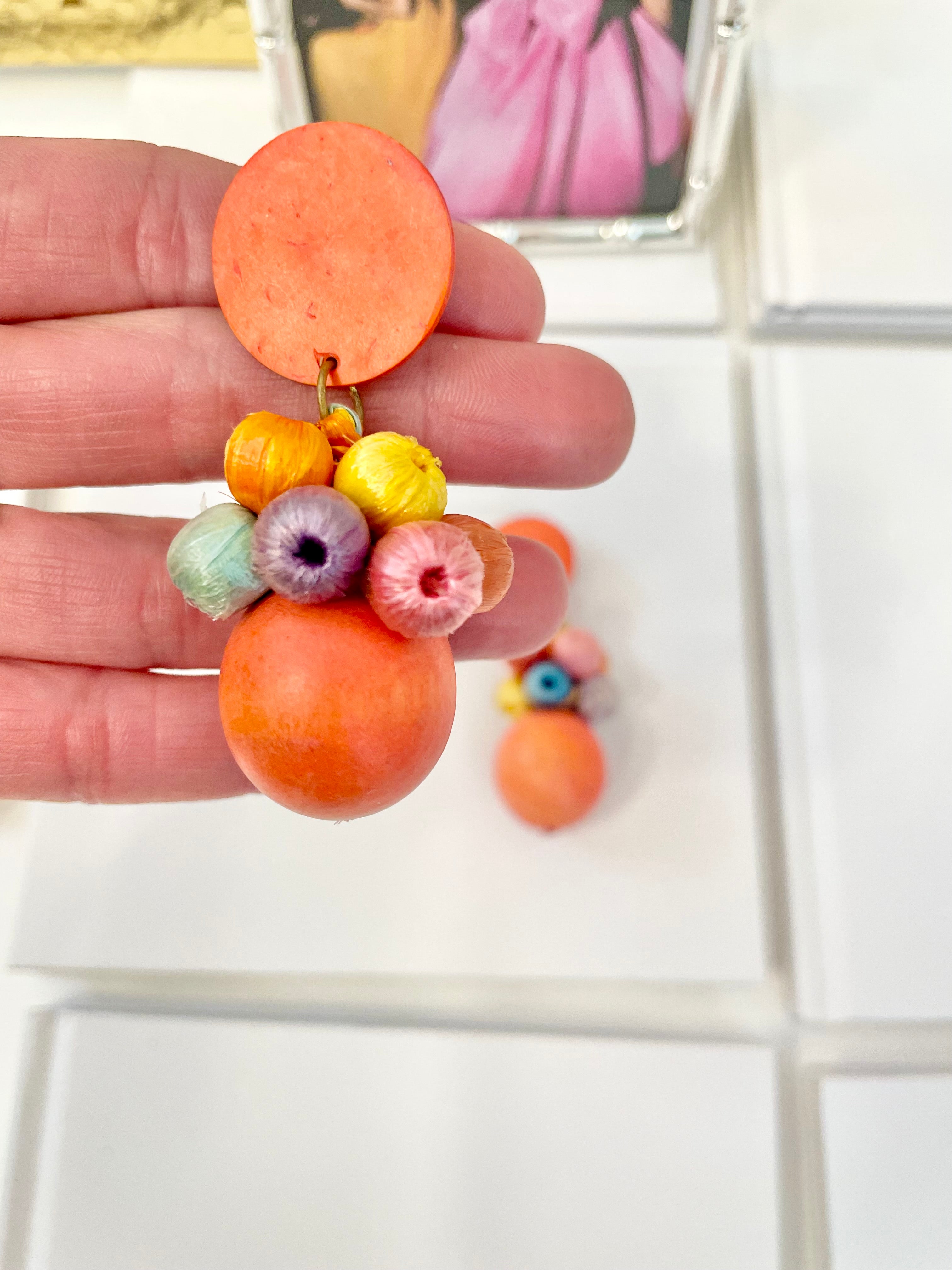 The most colorful 1960's feminine drop earrings.... so chic