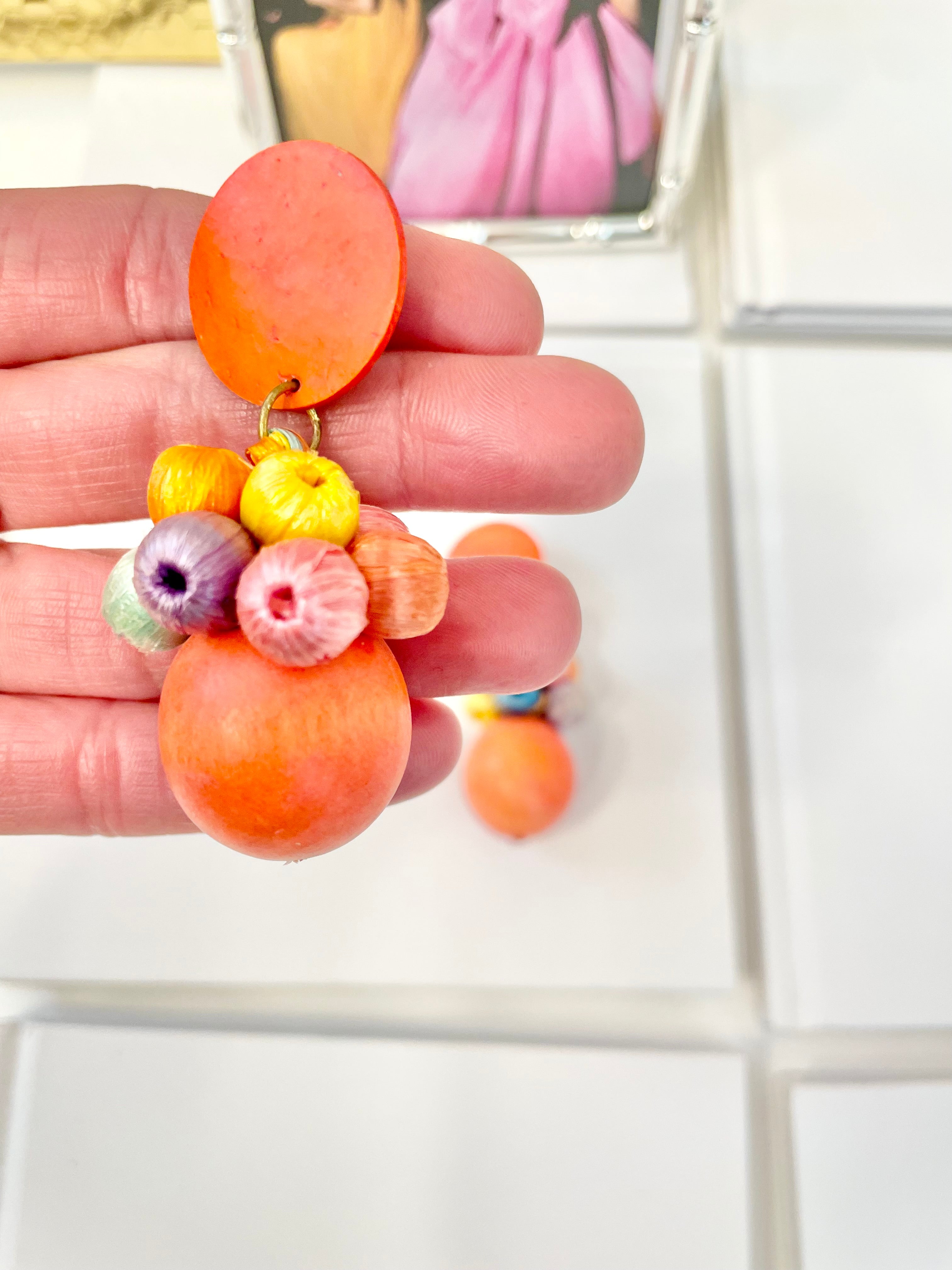 The most colorful 1960's feminine drop earrings.... so chic