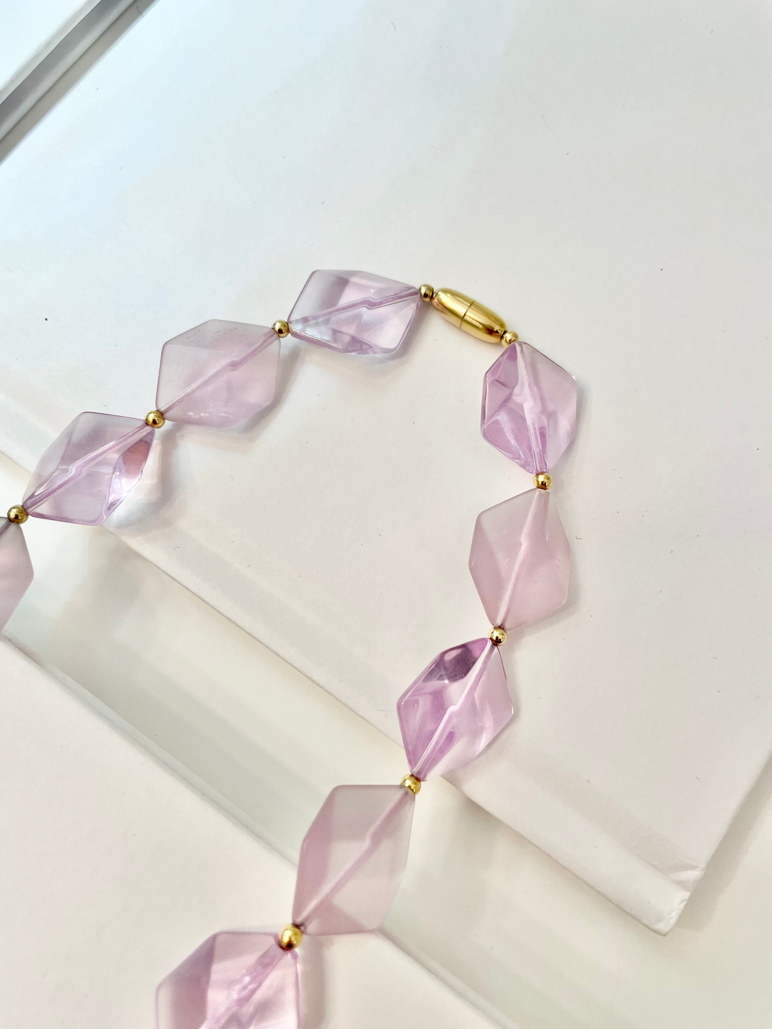 1970's truly feminine soft purple beaded necklace... so lovely