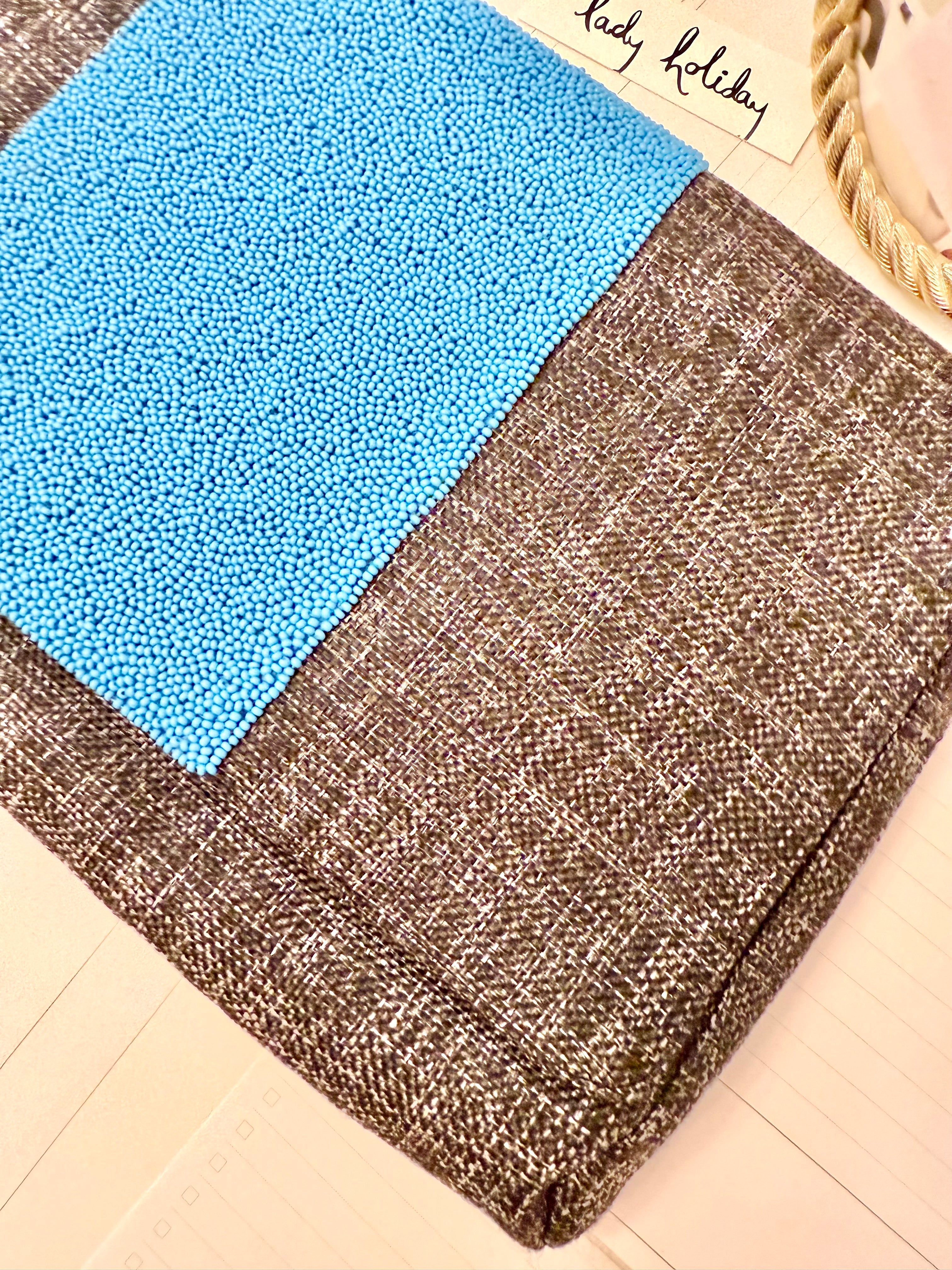 The most classy summery linen clutch adorned with blue glass beads... so feminine!