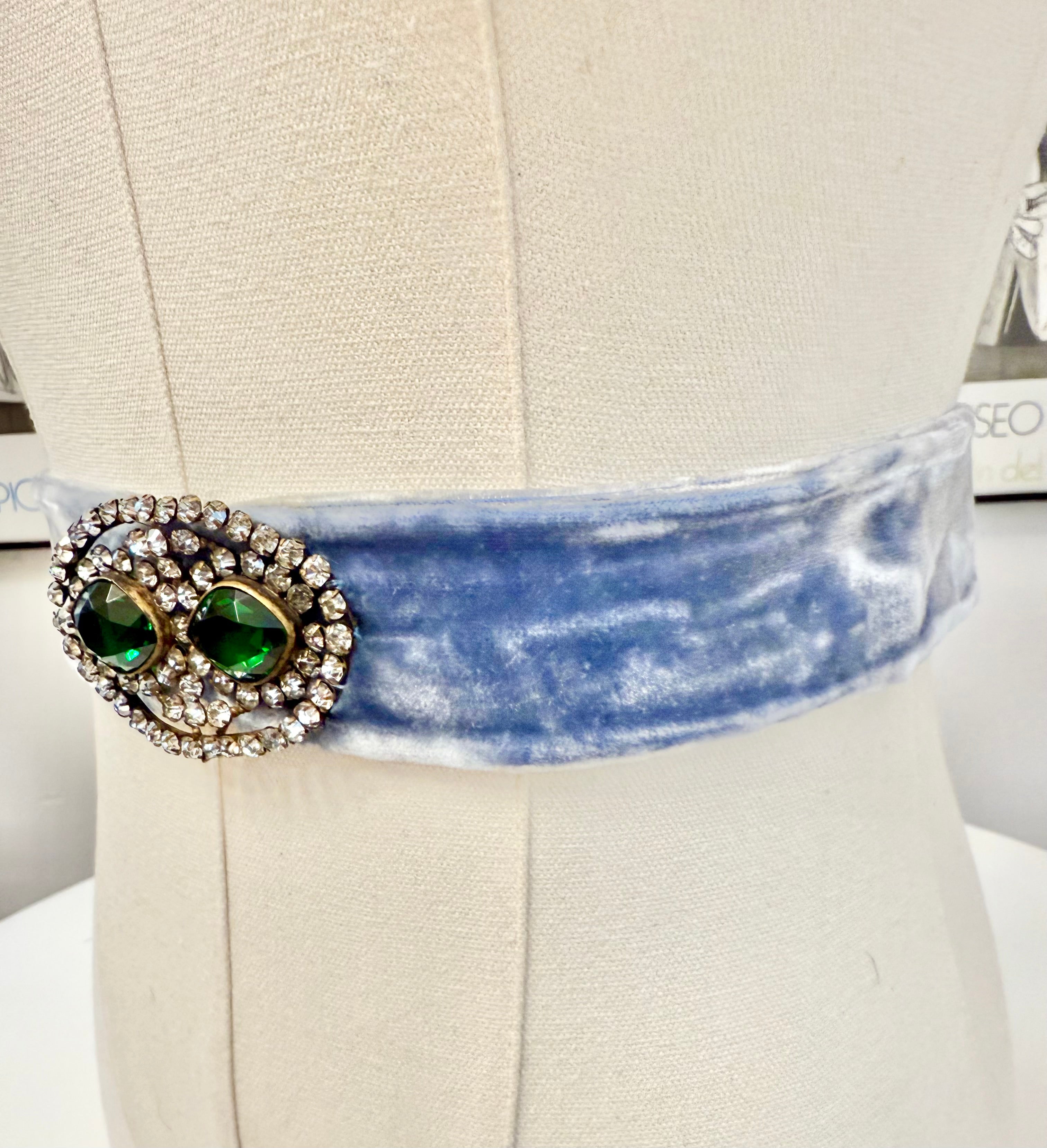 The most extraordinary deco dress belt! Emeralds and velvet.