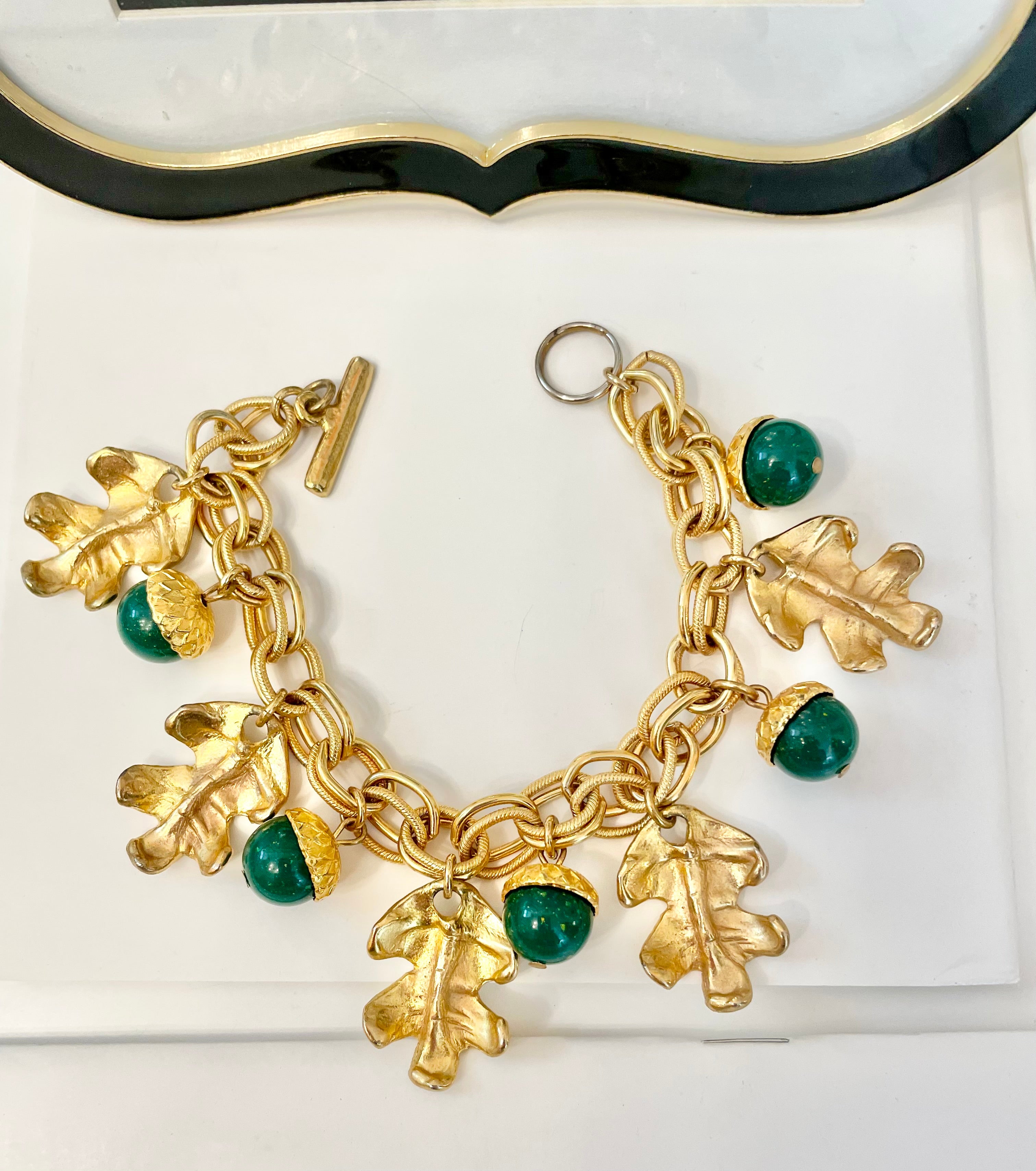 Vintage elegant gold Fall inspired charm bracelet ..... so charming.