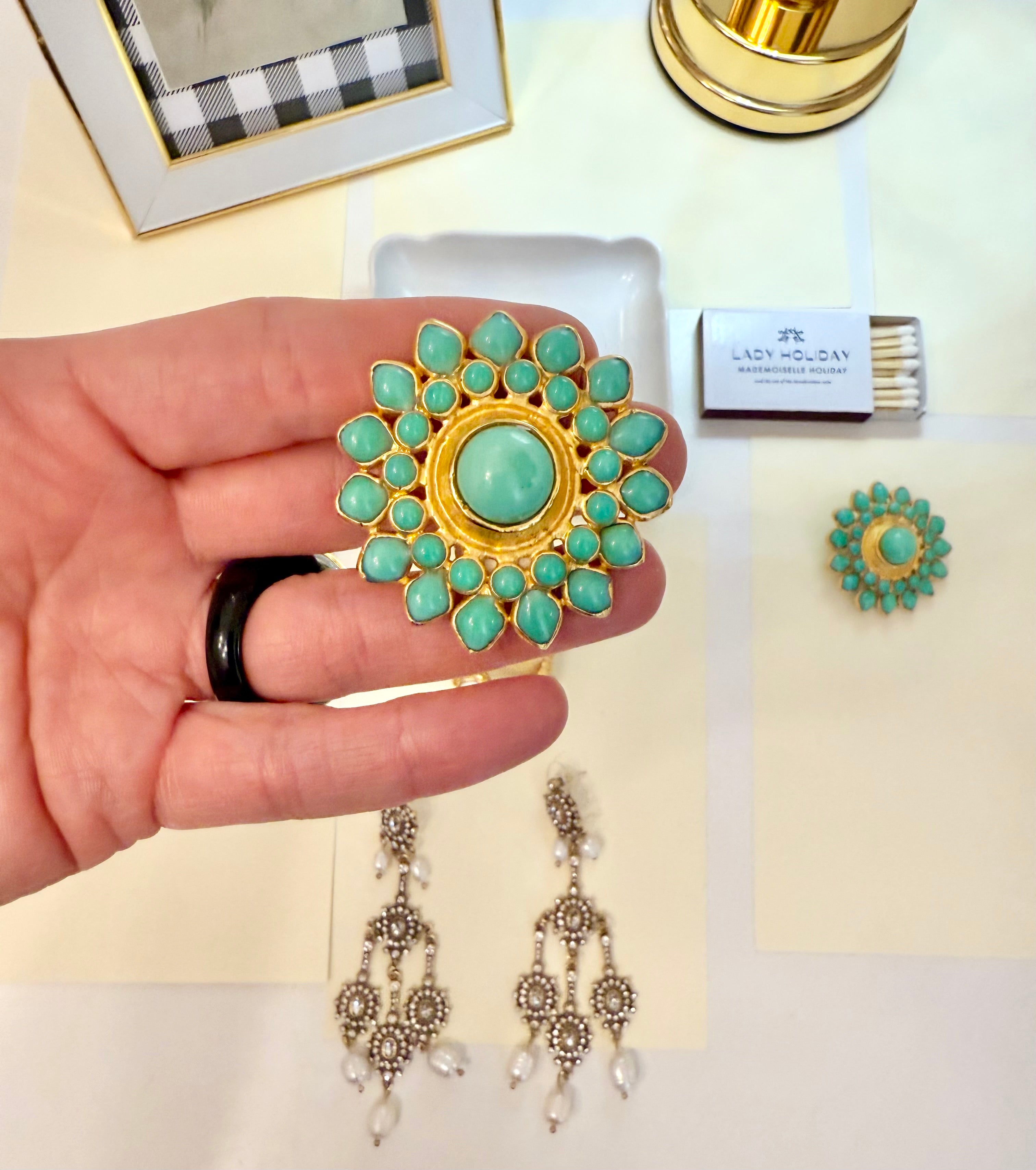These are classy rare Italian gripoix stunning earrings....