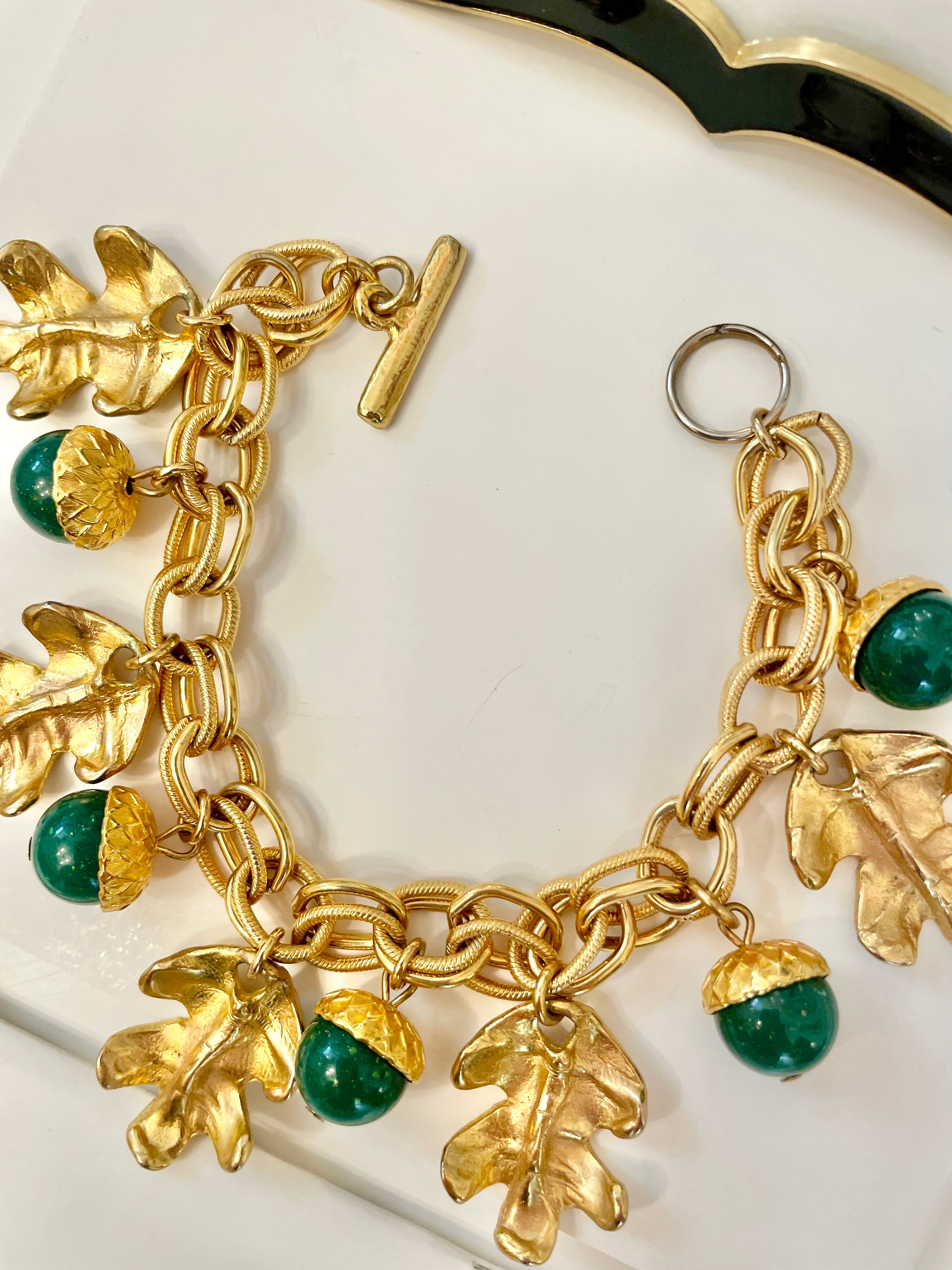 Vintage elegant gold Fall inspired charm bracelet ..... so charming.